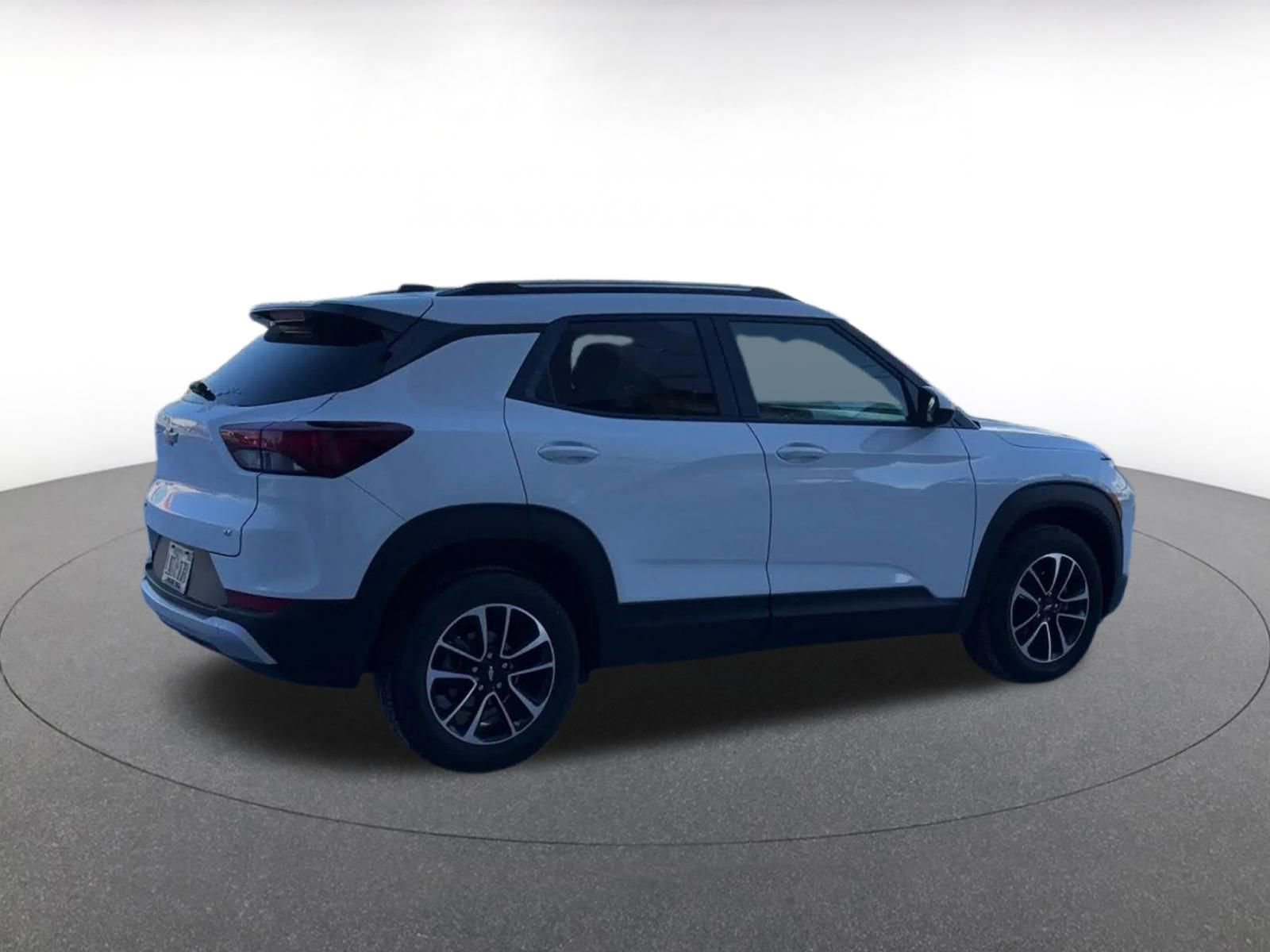 Thumbnail: 2025 Chevrolet TrailBlazer - 15