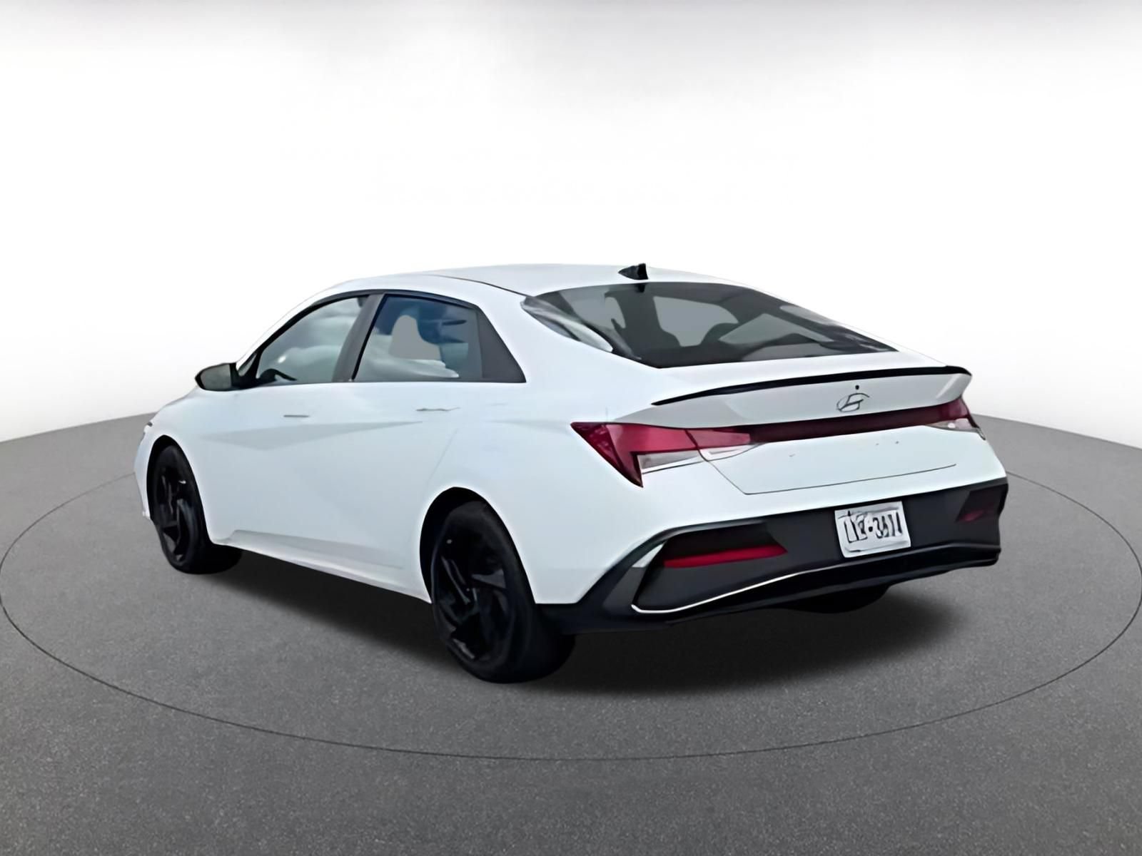 Thumbnail: 2026 Hyundai Elantra - 15