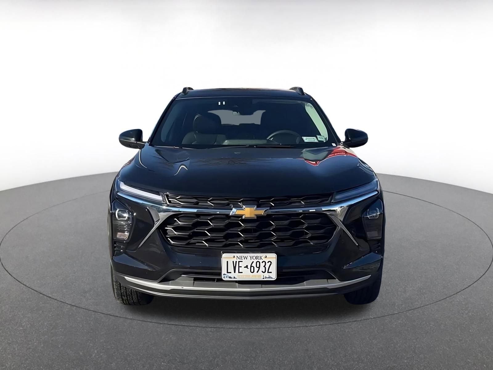 Thumbnail: 2025 Chevrolet Trax - 3