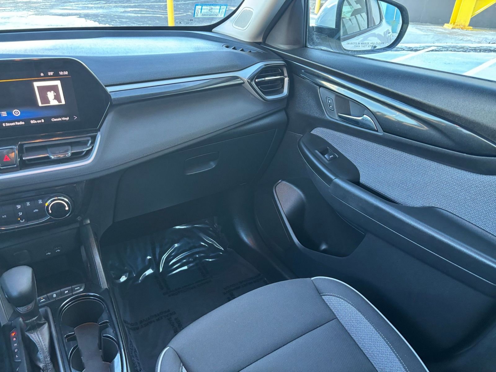 Thumbnail: 2025 Chevrolet TrailBlazer - 31