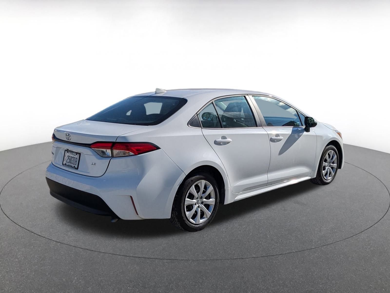 Thumbnail: 2024 Toyota Corolla - 9