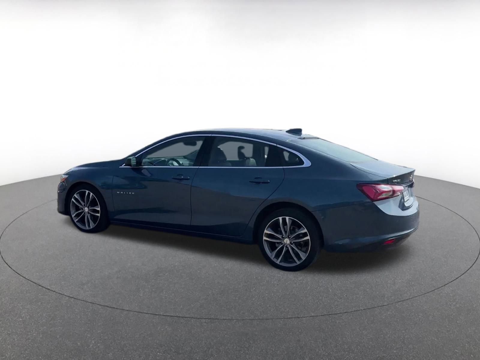 Thumbnail: 2024 Chevrolet Malibu - 10