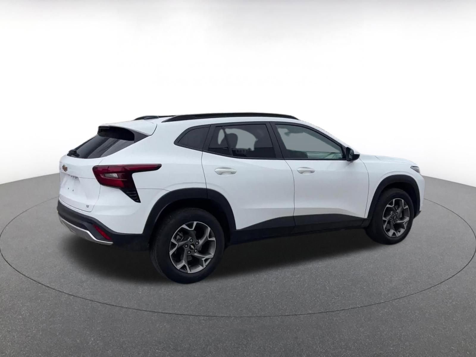 Thumbnail: 2025 Chevrolet Trax - 15