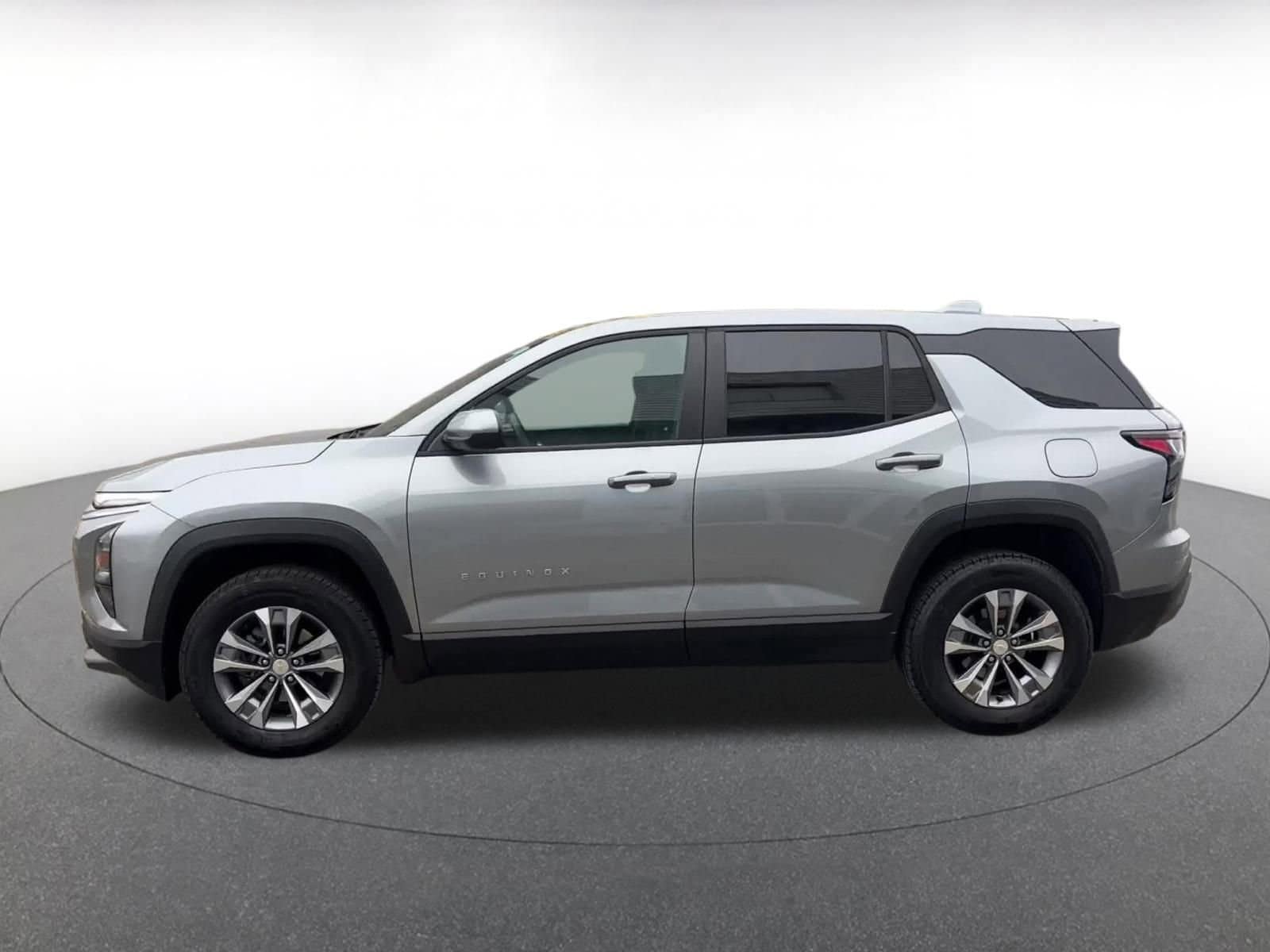 Thumbnail: 2025 Chevrolet Equinox - 9