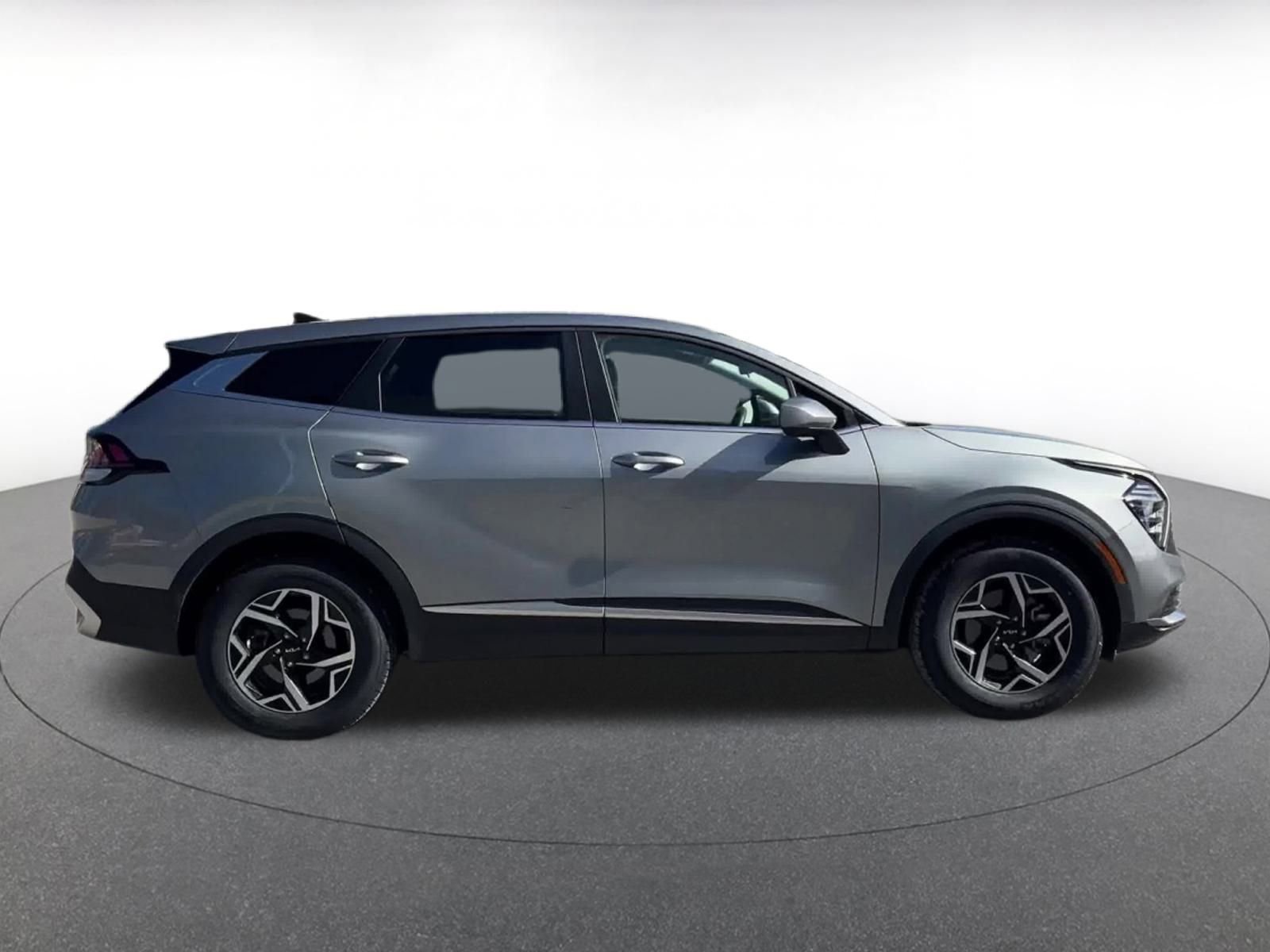 Thumbnail: 2024 Kia Sportage - 16
