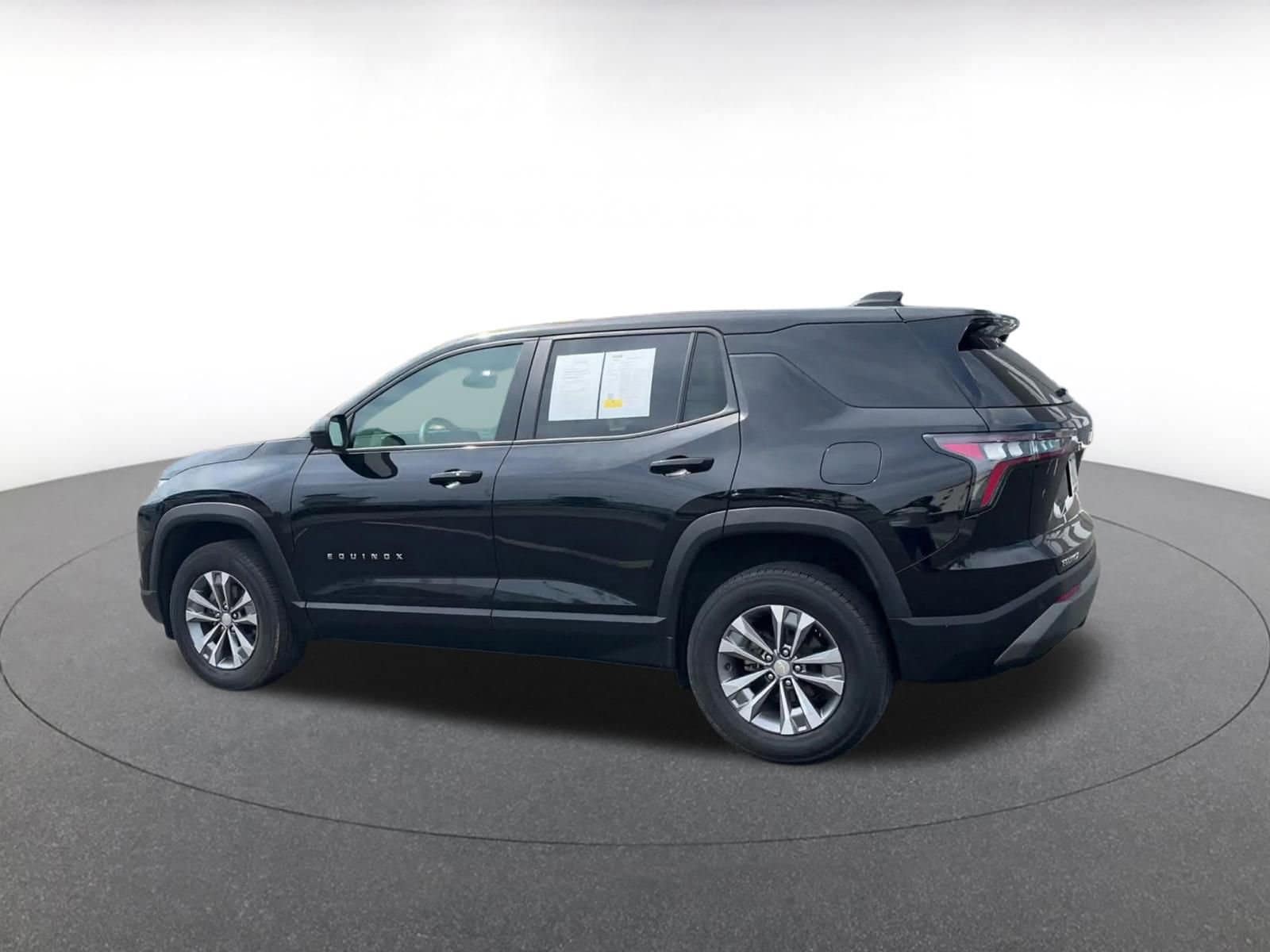 Thumbnail: 2025 Chevrolet Equinox - 10