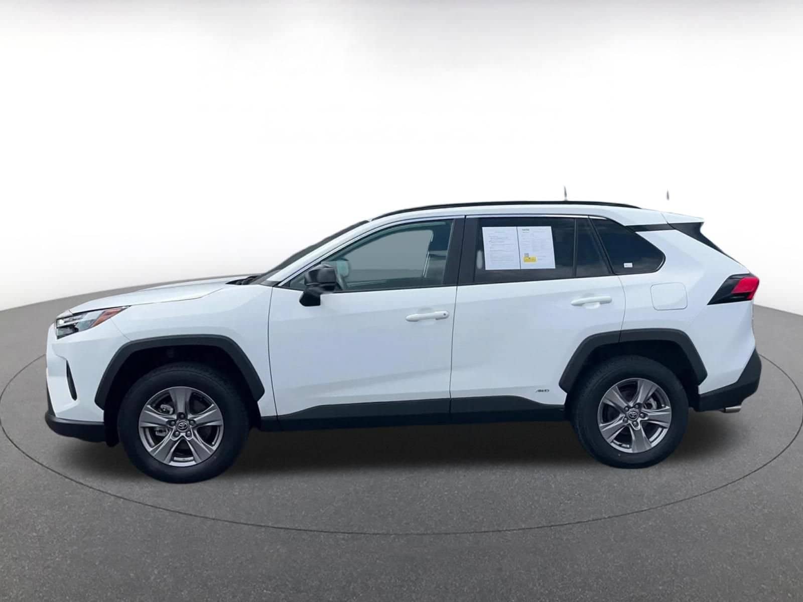 Thumbnail: 2025 Toyota RAV4 - 9