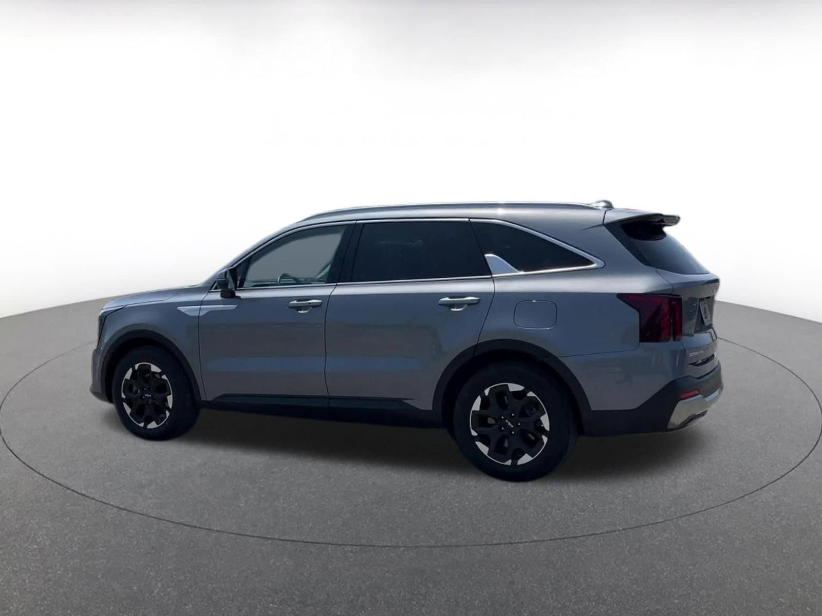 Thumbnail: 2024 Kia Sorento - 10