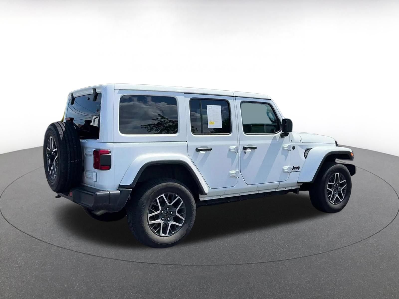 Thumbnail: 2025 Jeep Wrangler - 15