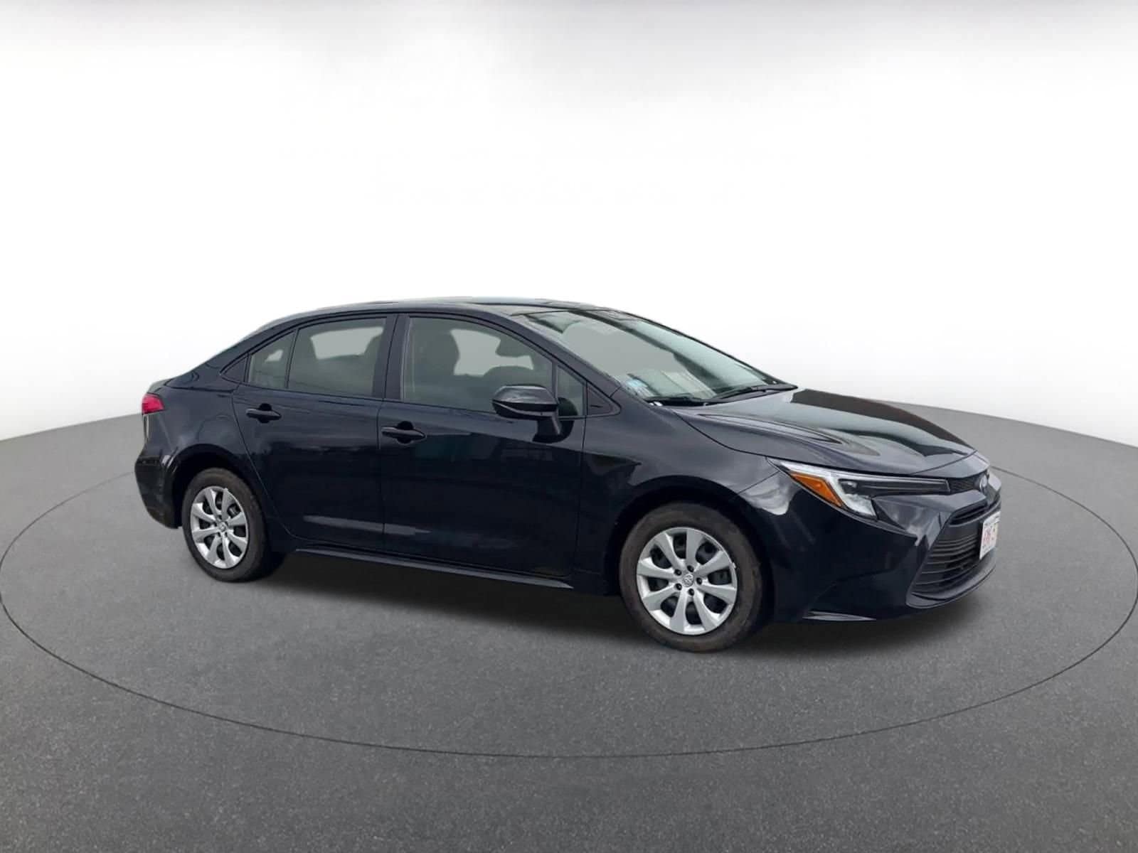 Thumbnail: 2025 Toyota Corolla - 2