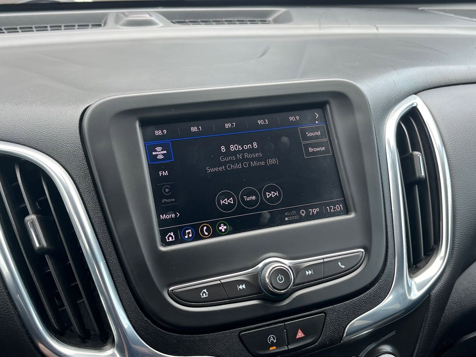 Thumbnail: 2023 Chevrolet Equinox - 21
