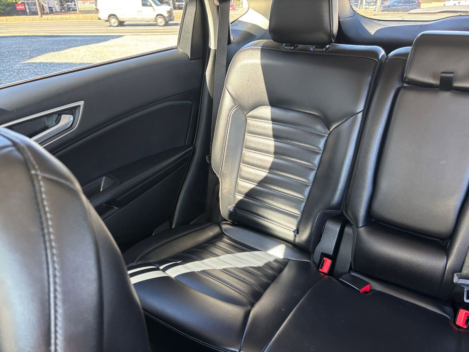 Thumbnail: 2022 Ford Edge - 35