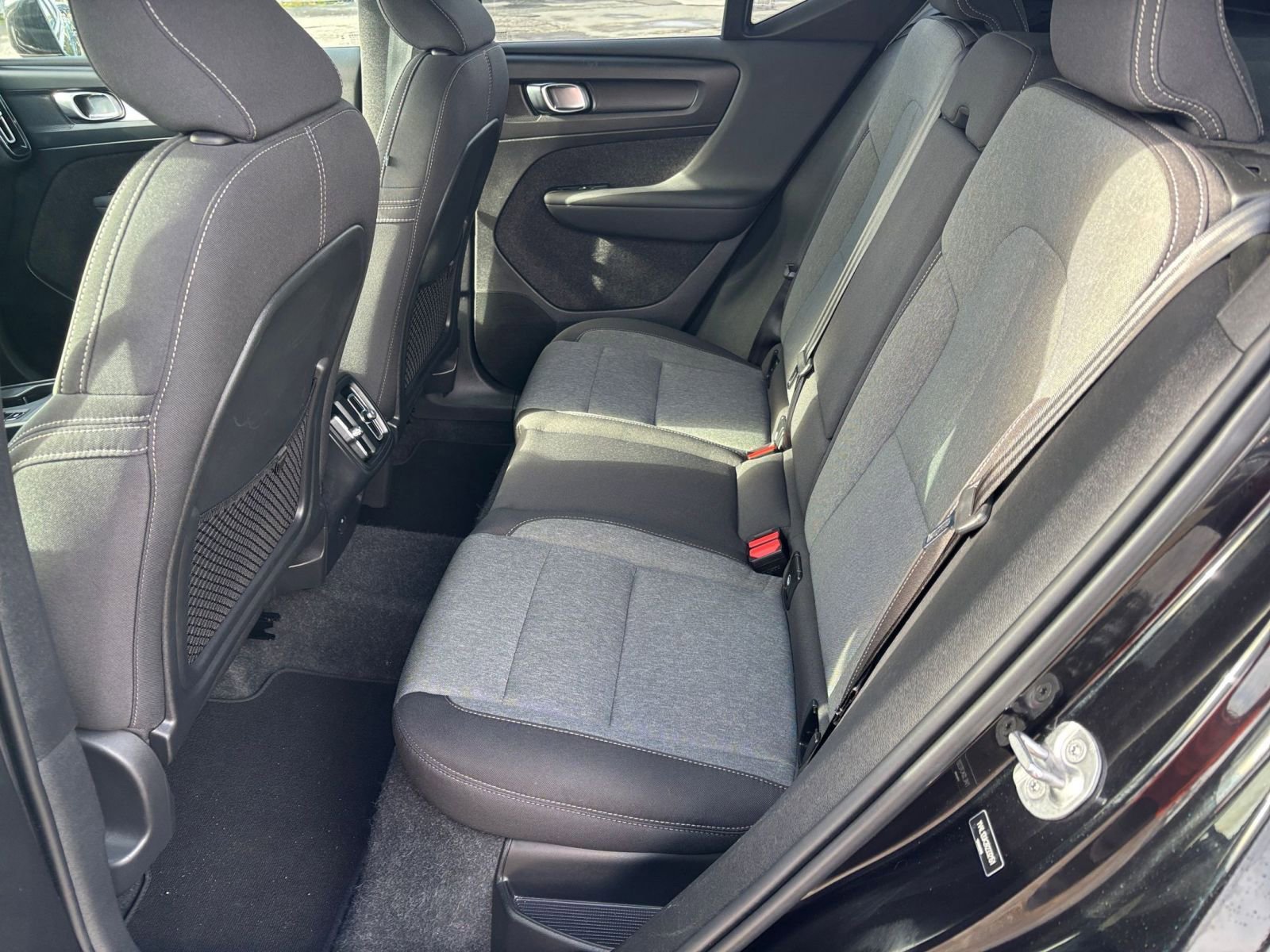 Thumbnail: 2024 Volvo XC40 - 22