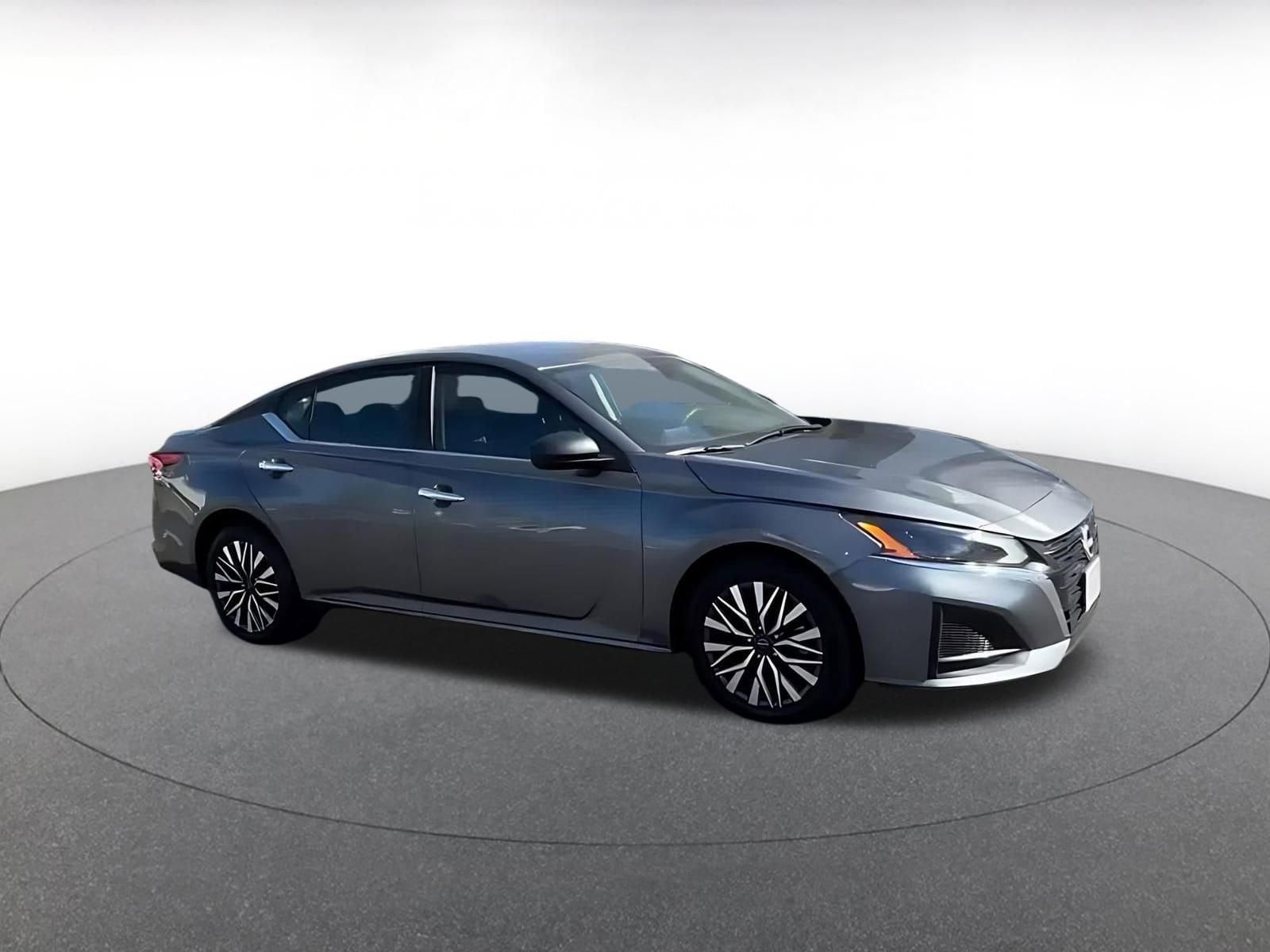 Thumbnail: 2025 Nissan Altima - 2