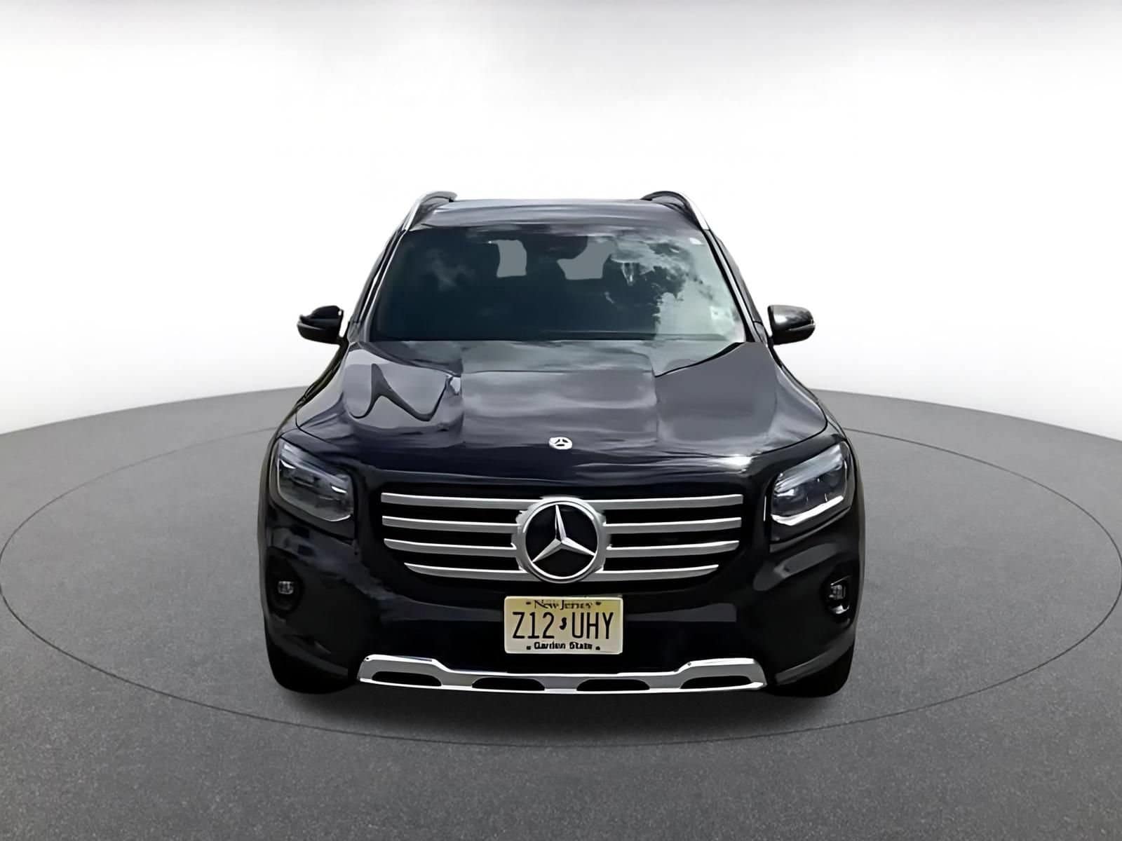 Thumbnail: 2025 Mercedes-Benz GLB - 4