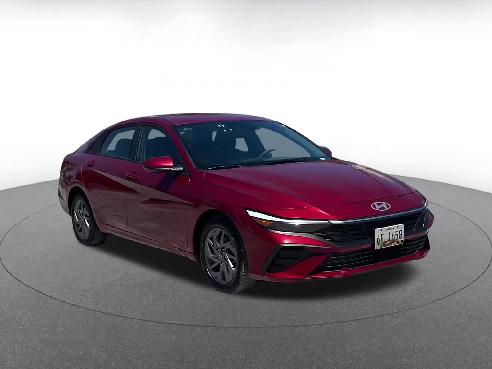 Thumbnail: 2024 Hyundai Elantra - 3