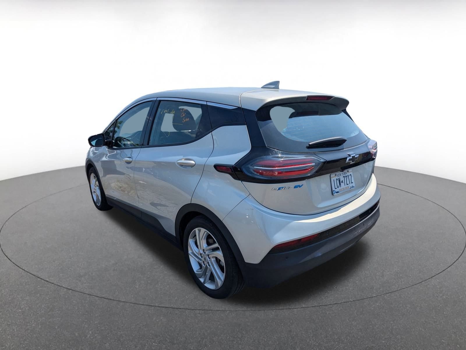 Thumbnail: 2023 Chevrolet Bolt EV - 4