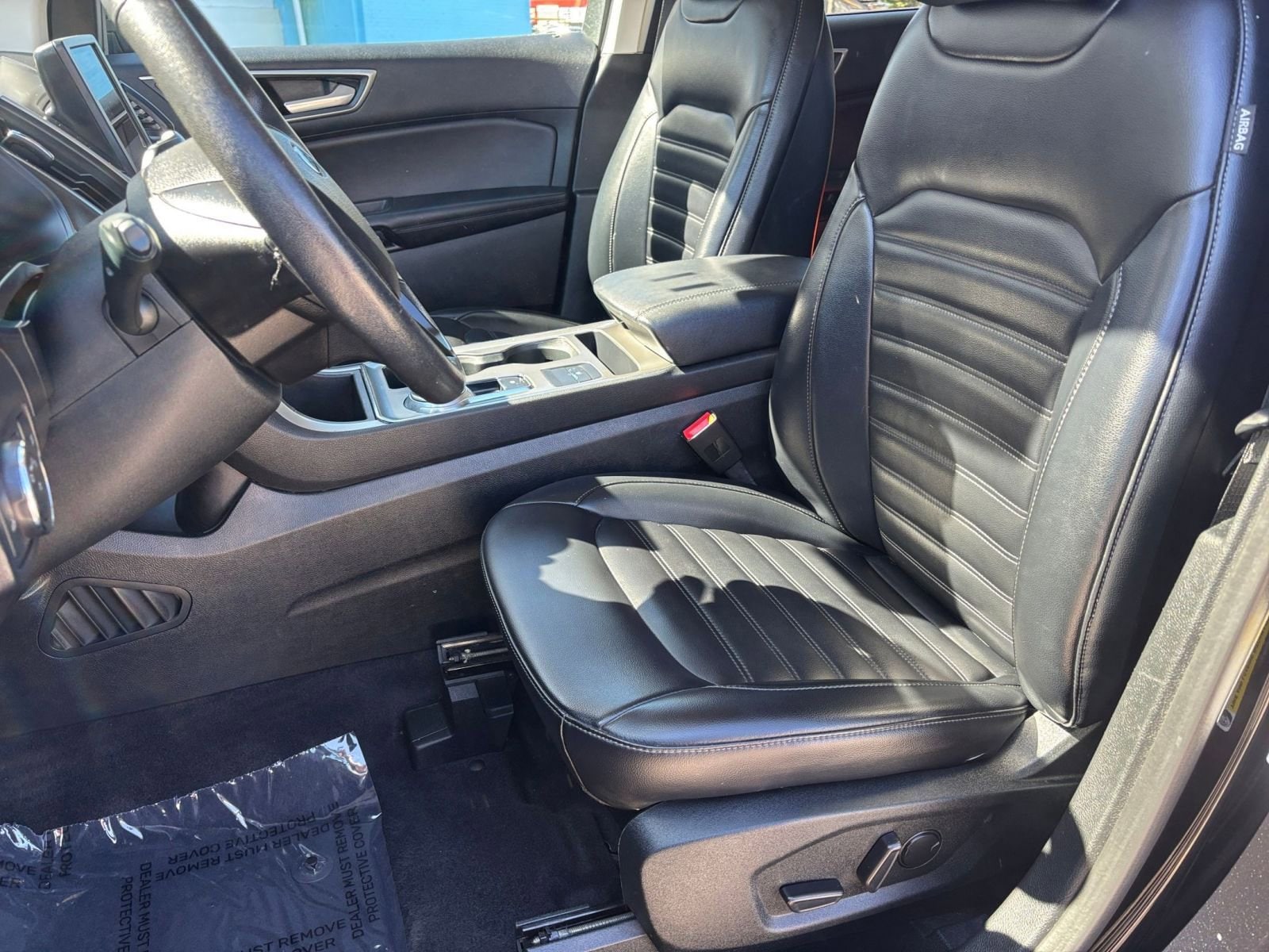 Thumbnail: 2022 Ford Edge - 32