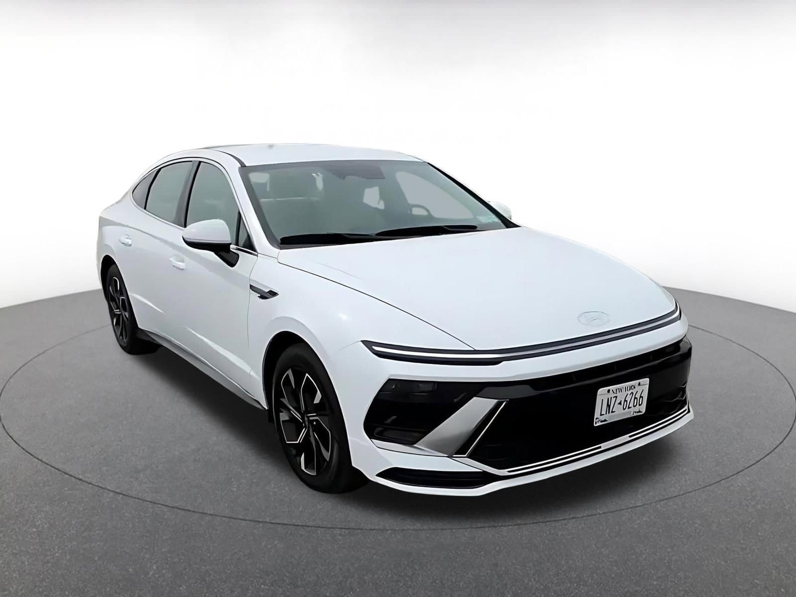 Thumbnail: 2025 Hyundai Sonata - 3