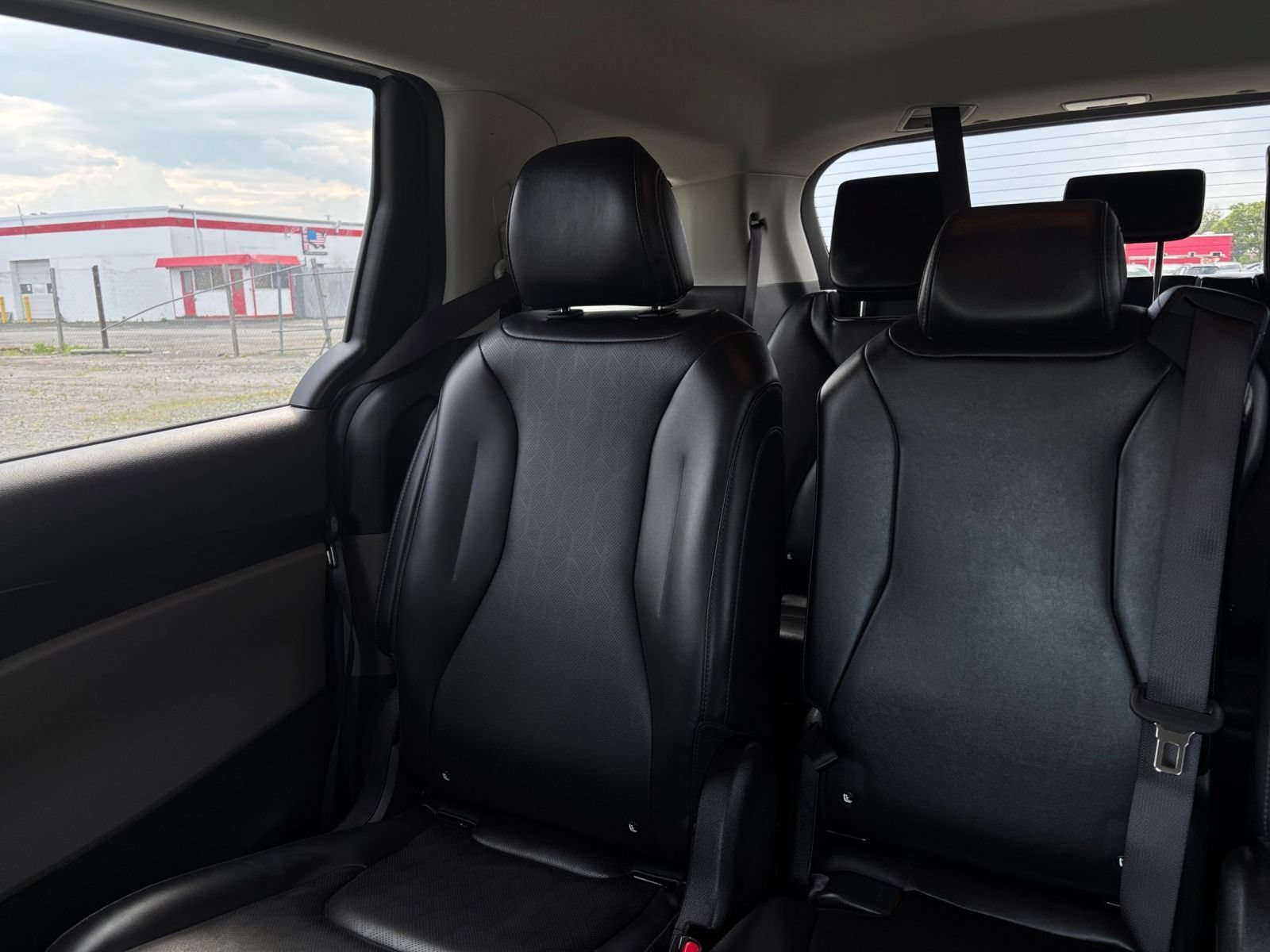 Thumbnail: 2026 Kia Carnival - 33