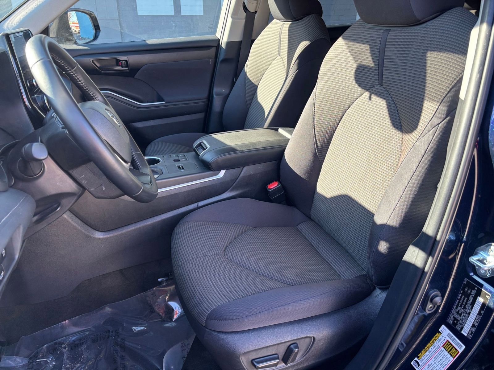 Thumbnail: 2025 Toyota Highlander - 33