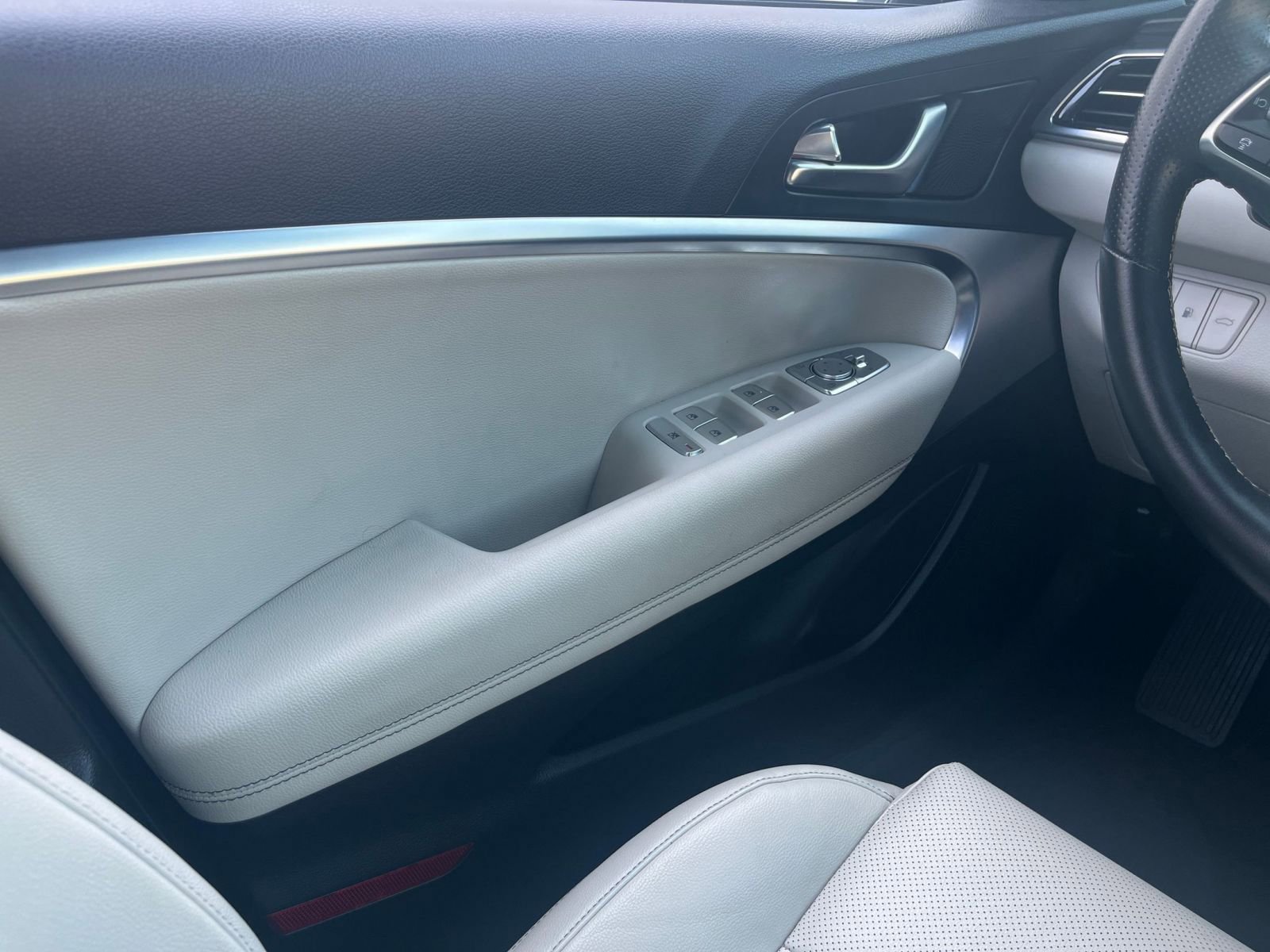 Thumbnail: 2024 Genesis G70 - 20