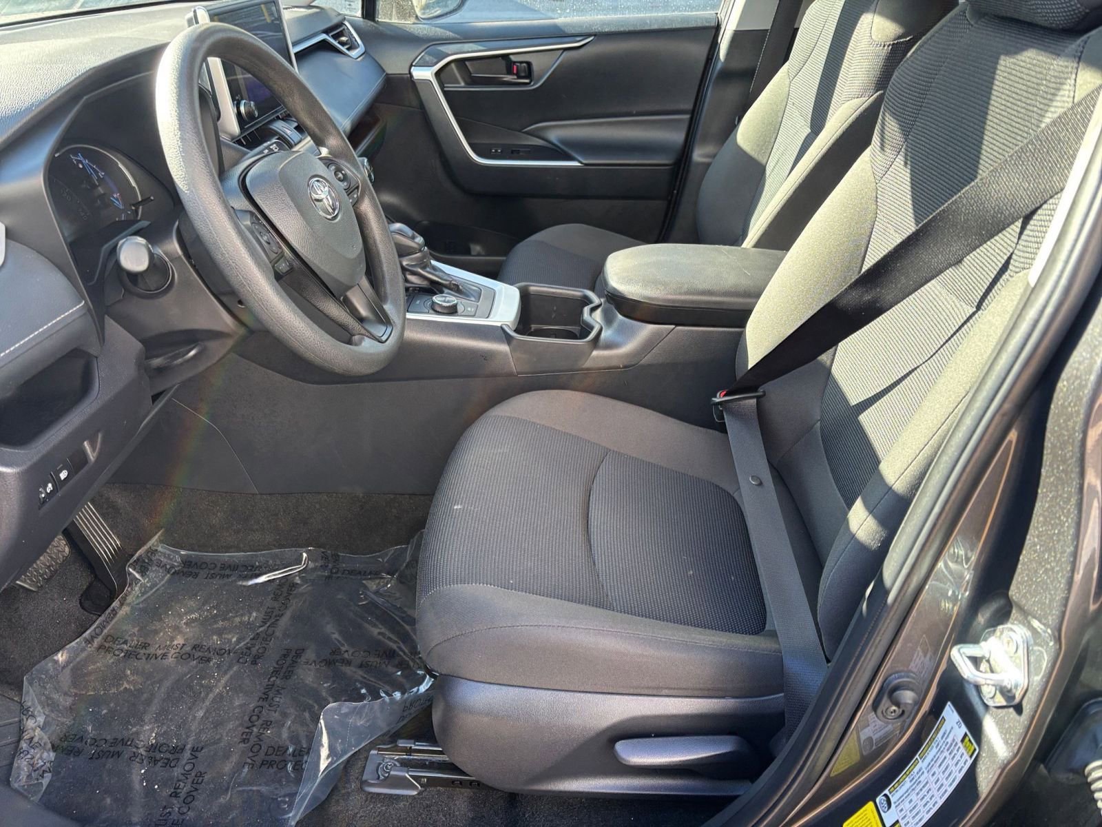 Thumbnail: 2025 Toyota RAV4 - 23