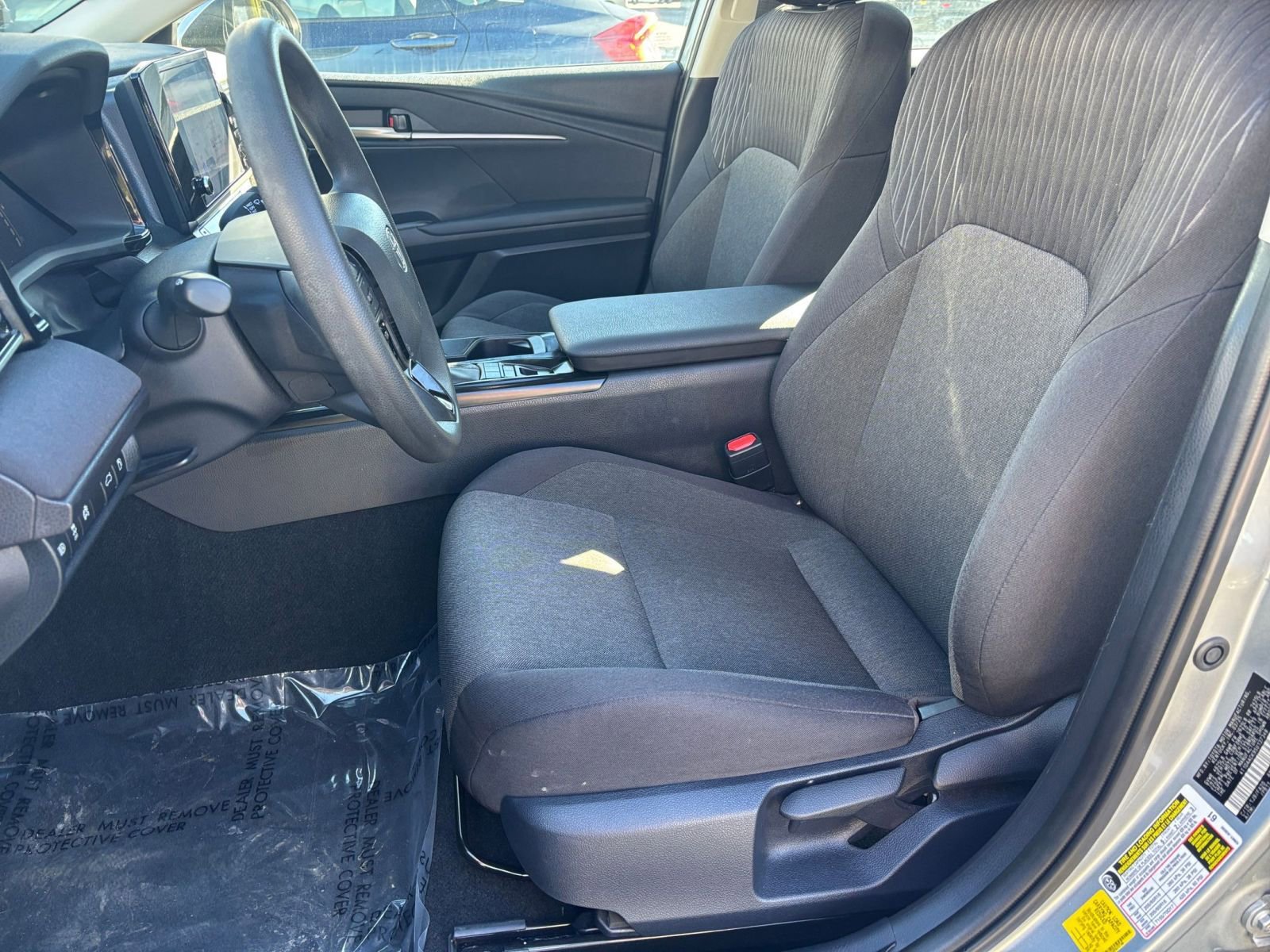 Thumbnail: 2025 Toyota Camry - 32