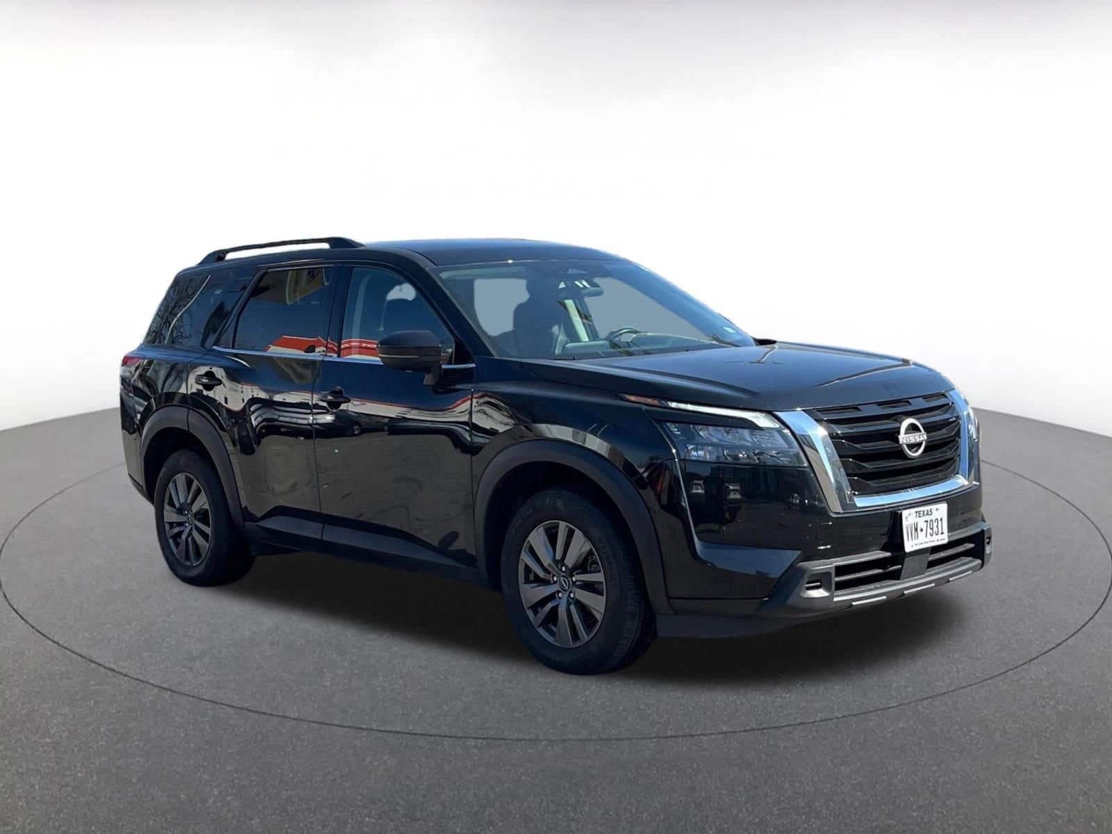 Thumbnail: 2025 Nissan Pathfinder - 1