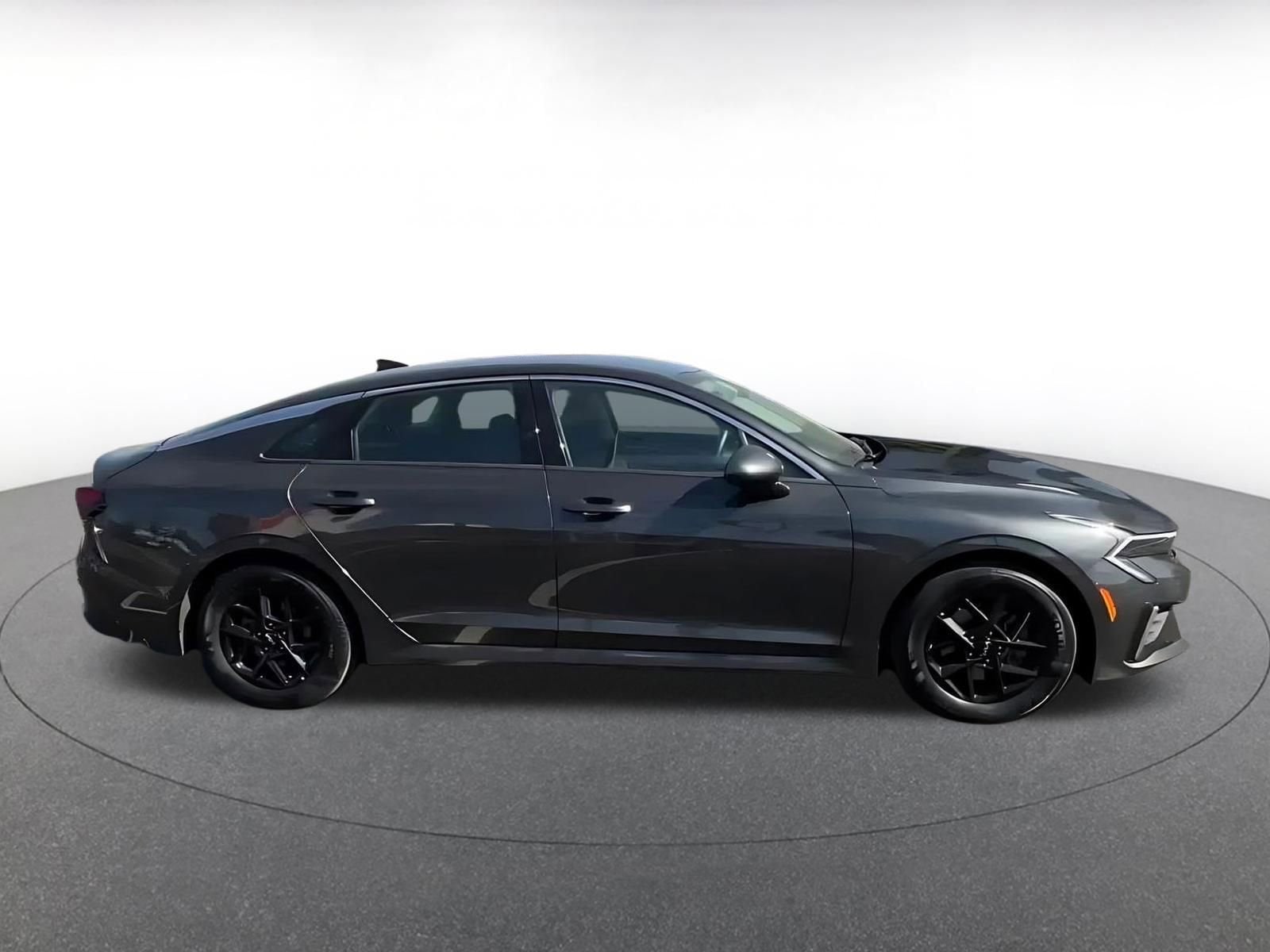 Thumbnail: 2025 Kia K5 - 12