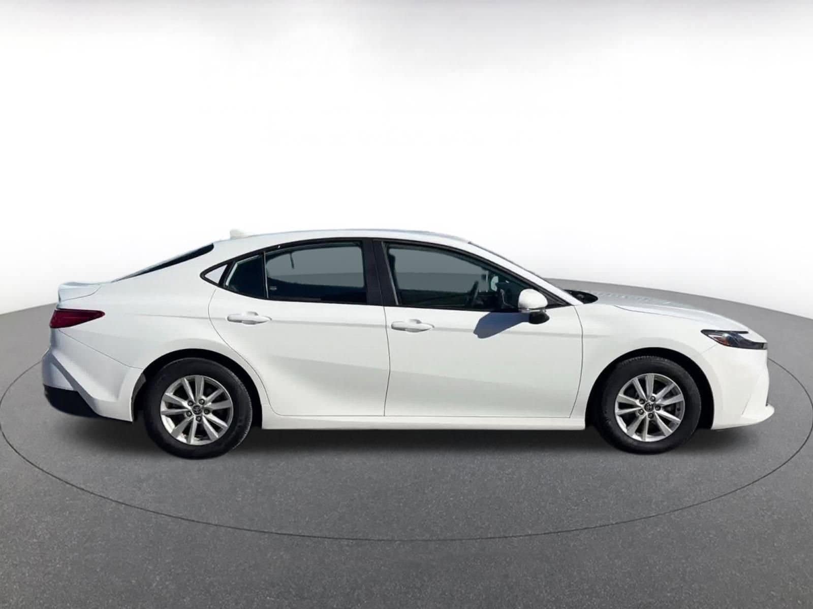 Thumbnail: 2025 Toyota Camry - 16