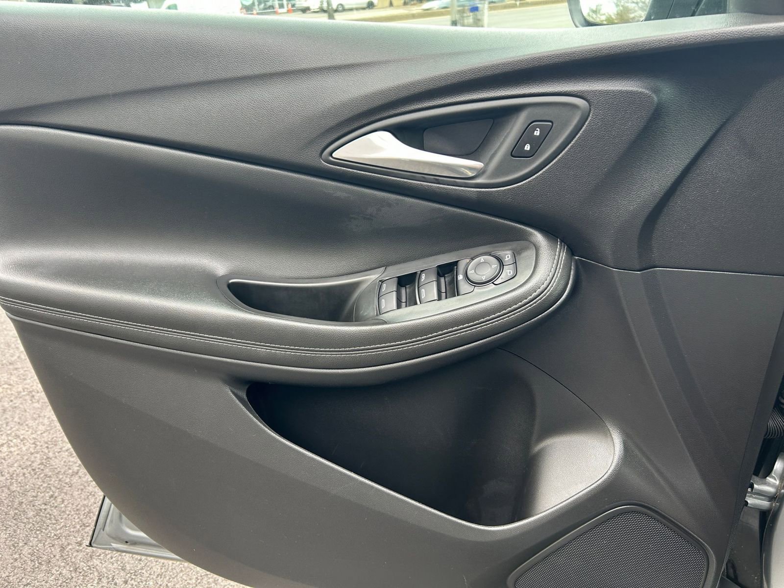 Thumbnail: 2025 Buick Encore GX - 18