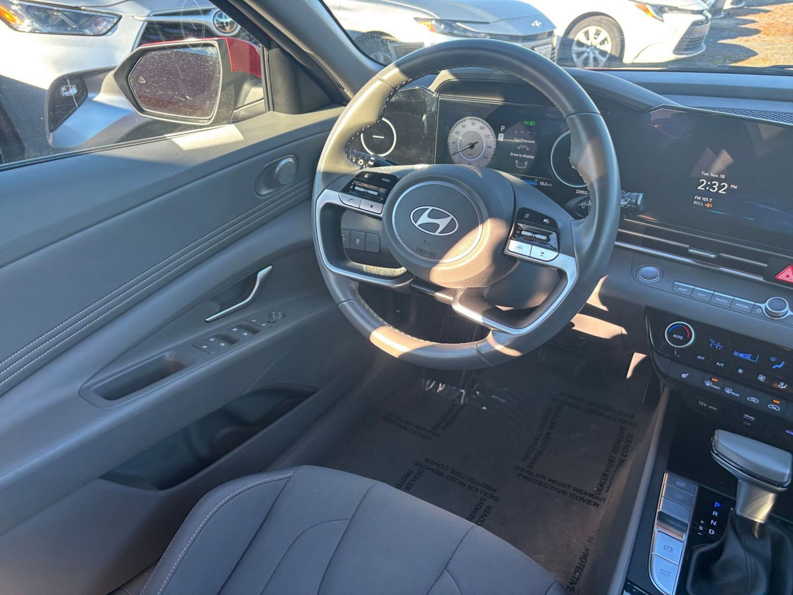 Thumbnail: 2025 Hyundai Elantra - 30