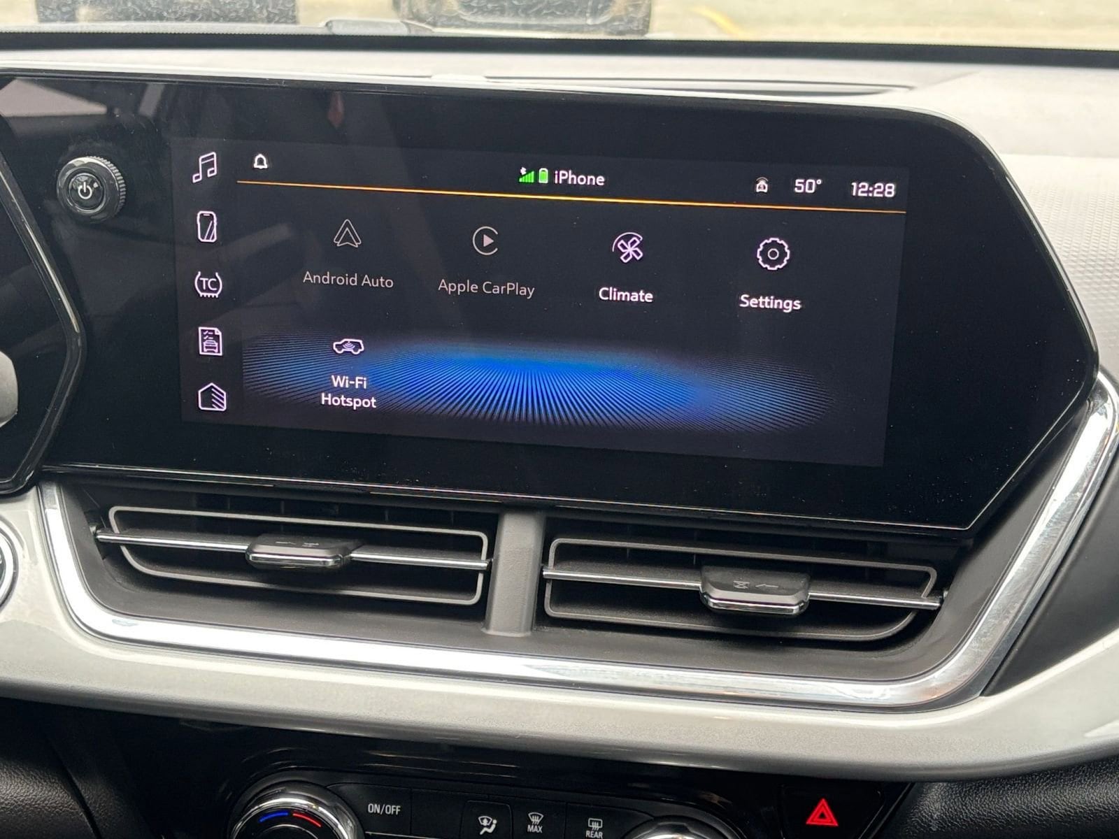 Thumbnail: 2025 Chevrolet Trax - 18