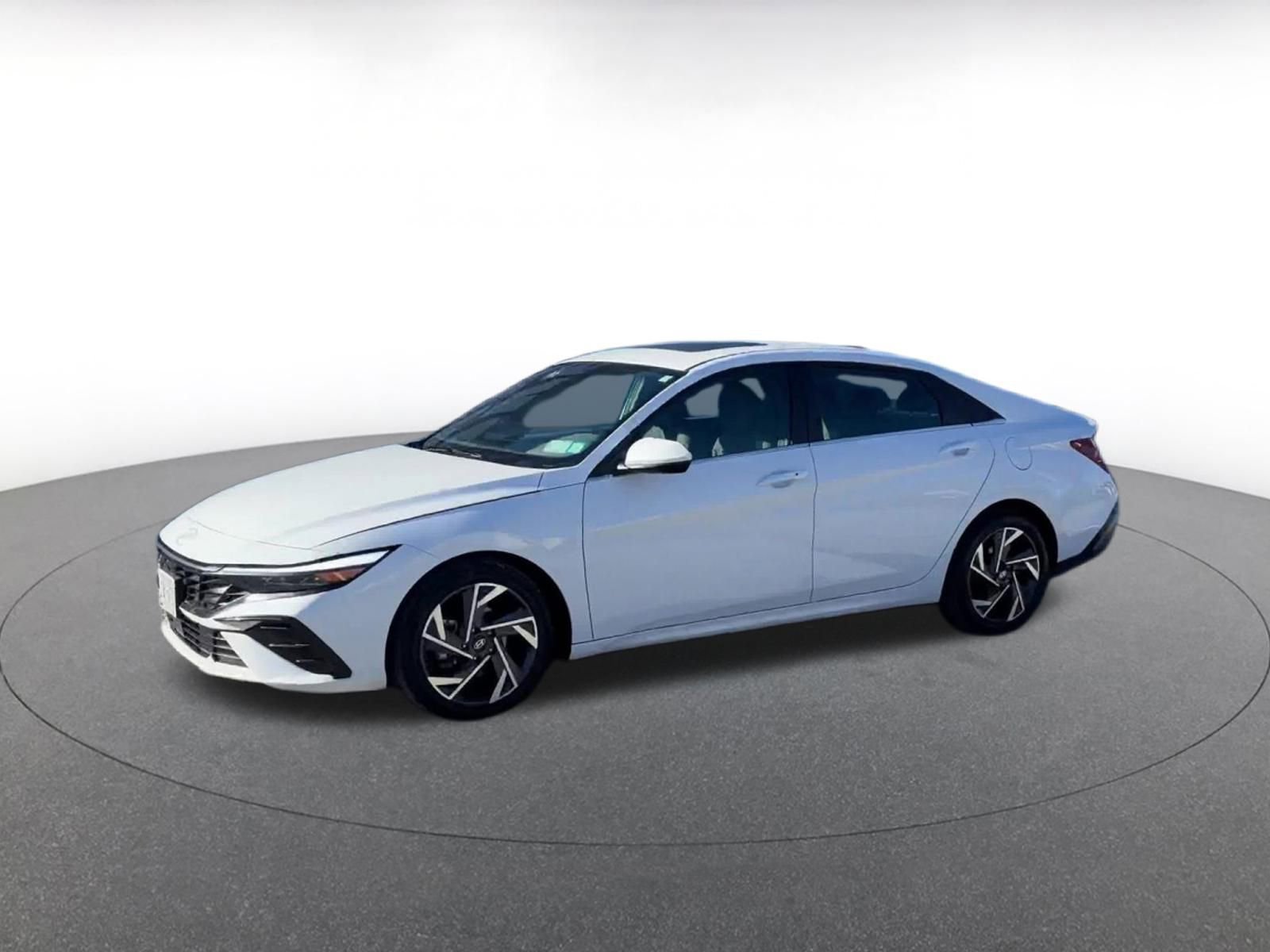 Thumbnail: 2025 Hyundai Elantra - 8