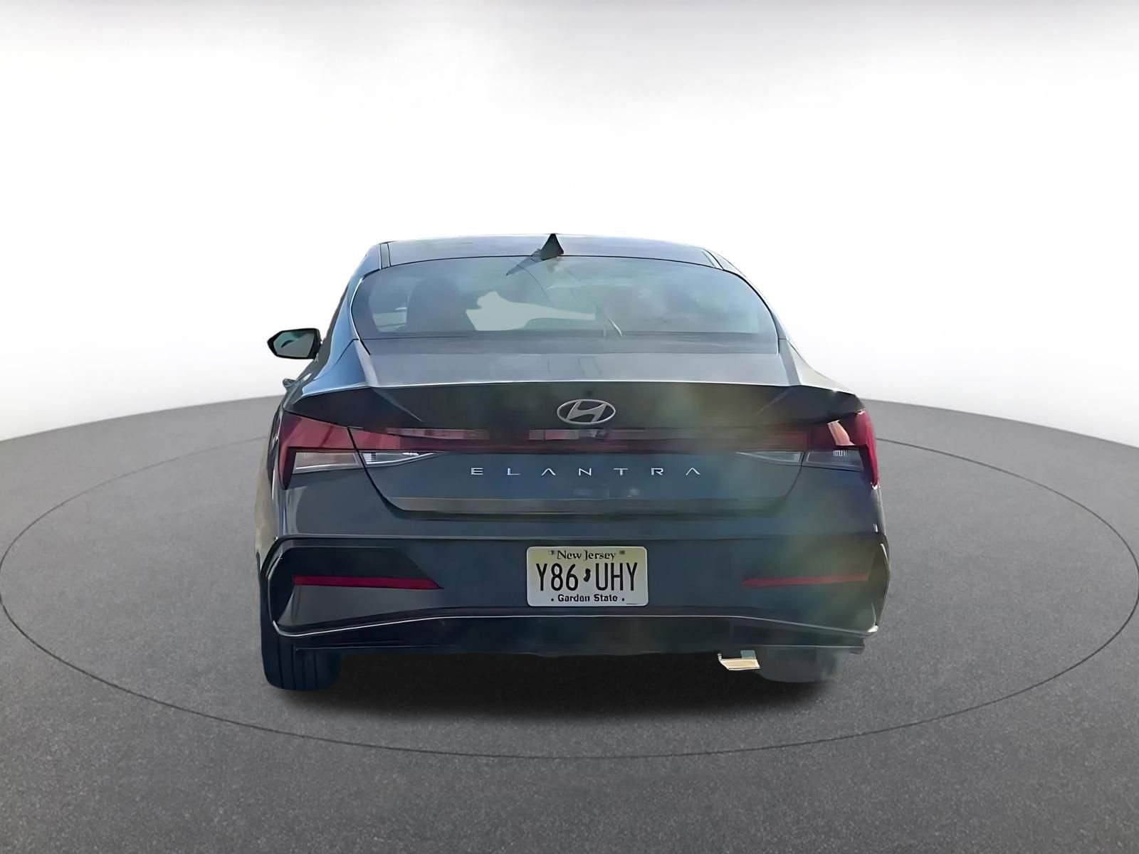 Thumbnail: 2025 Hyundai Elantra - 12