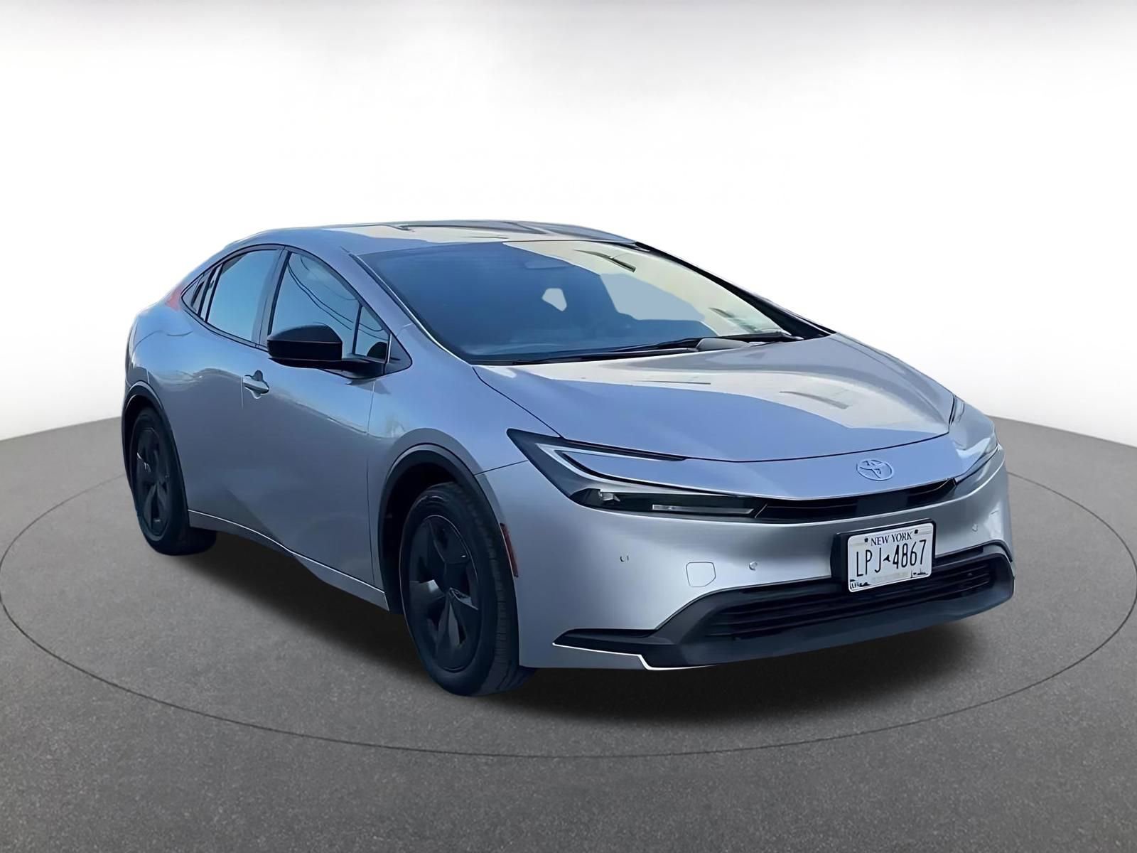 Thumbnail: 2025 Toyota Prius - 3