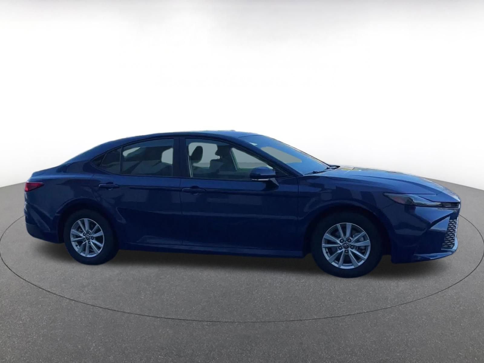 Thumbnail: 2025 Toyota Camry - 16