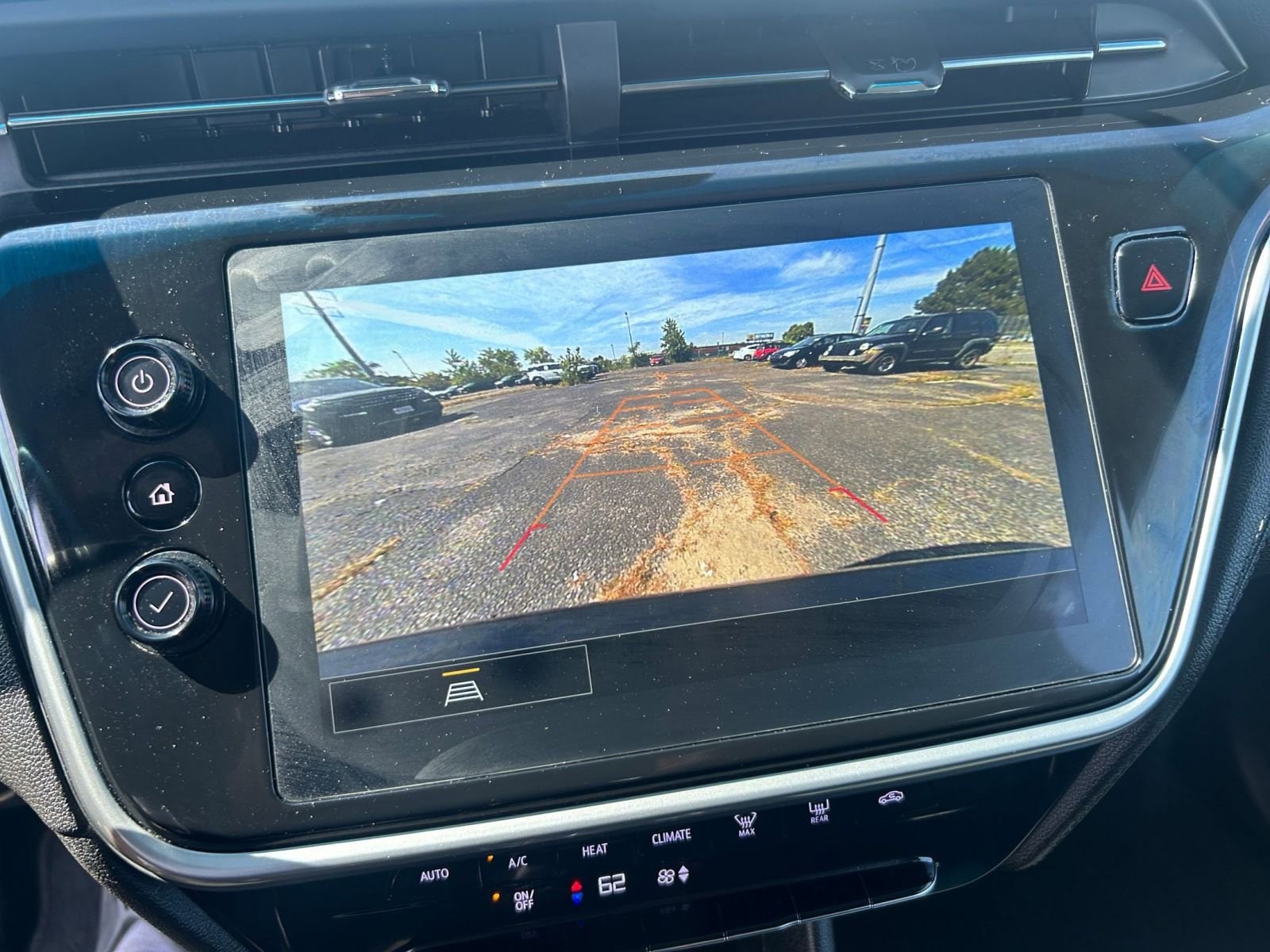 Thumbnail: 2023 Chevrolet Bolt EV - 17