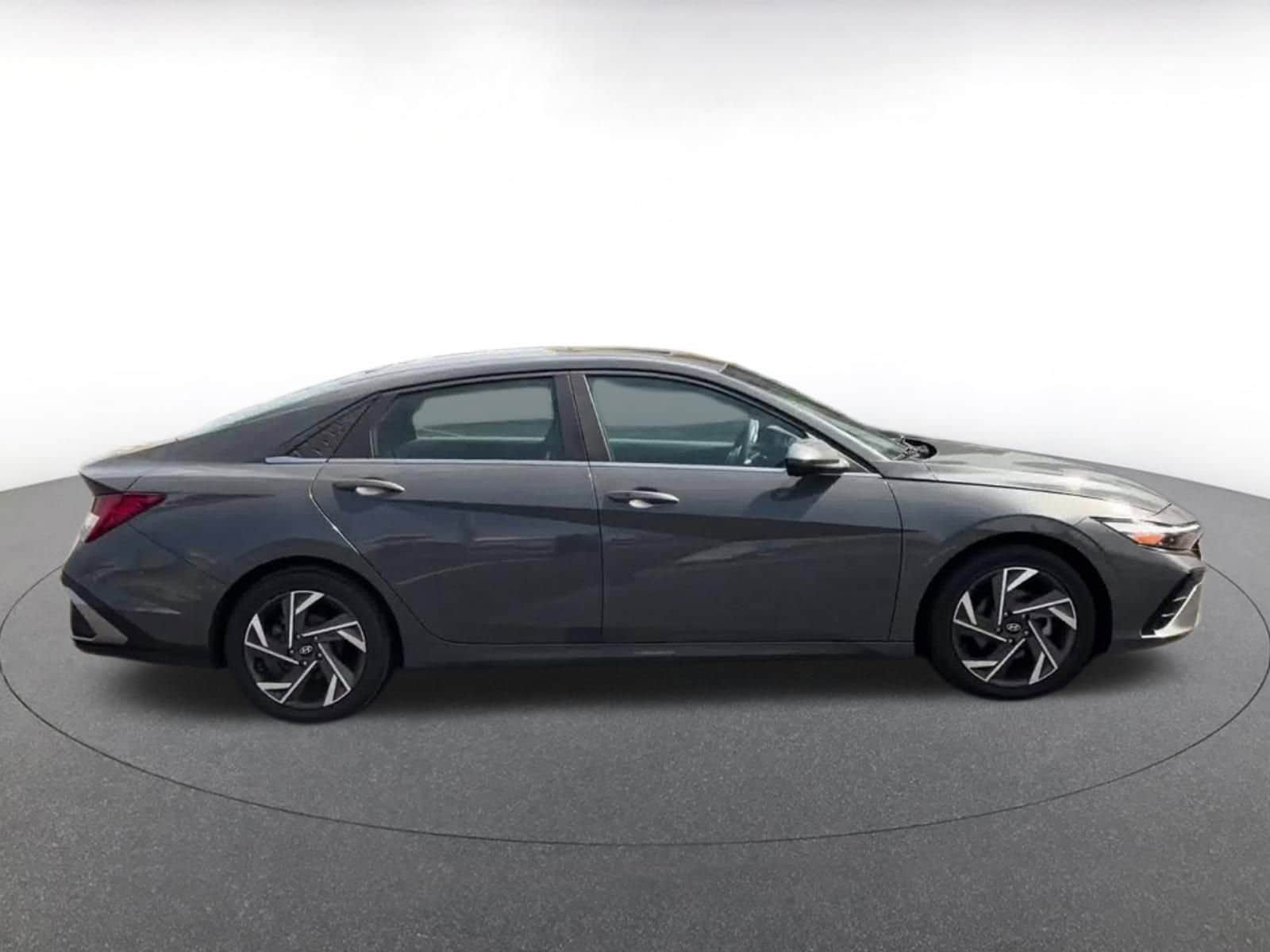 Thumbnail: 2025 Hyundai Elantra - 16