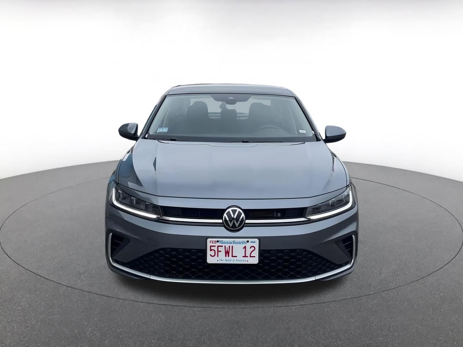 Thumbnail: 2025 Volkswagen Jetta - 4