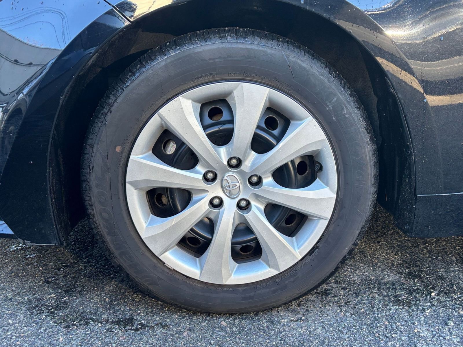 Thumbnail: 2025 Toyota Corolla - 25