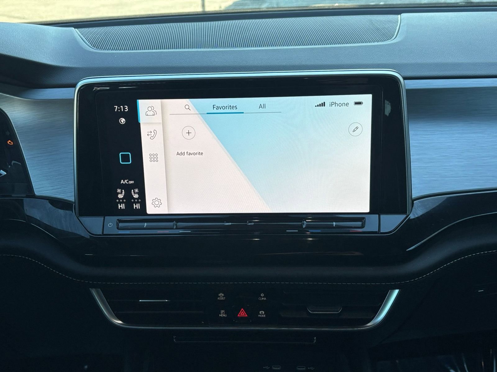 Thumbnail: 2025 Volkswagen Atlas - 17