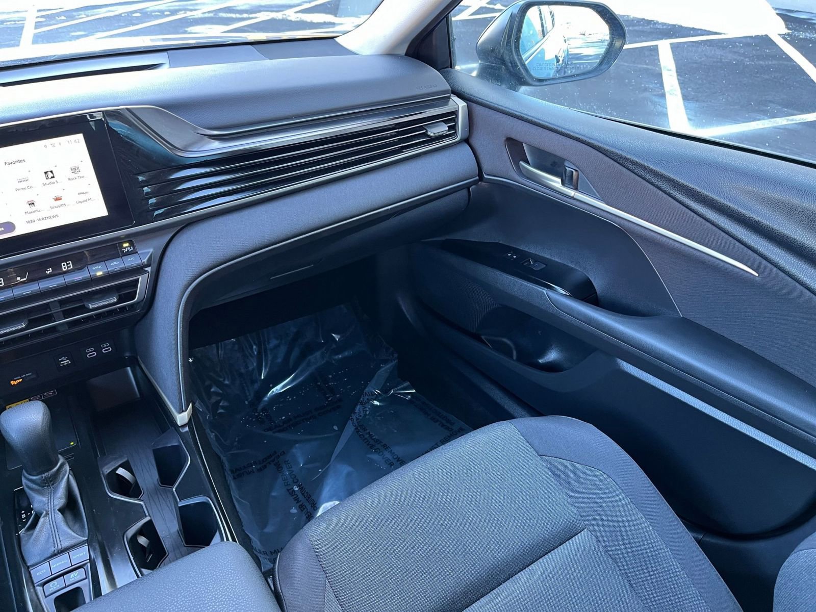 Thumbnail: 2025 Toyota Camry - 32