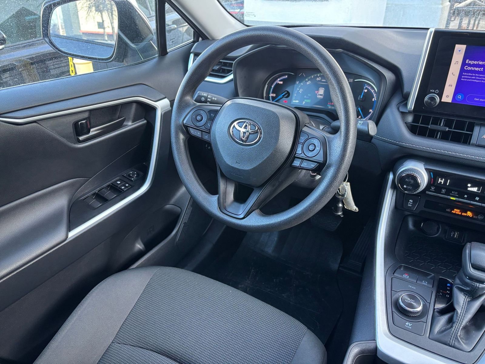 Thumbnail: 2025 Toyota RAV4 - 30