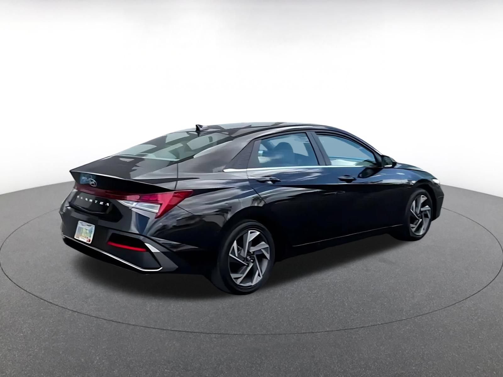 Thumbnail: 2025 Hyundai Elantra - 13