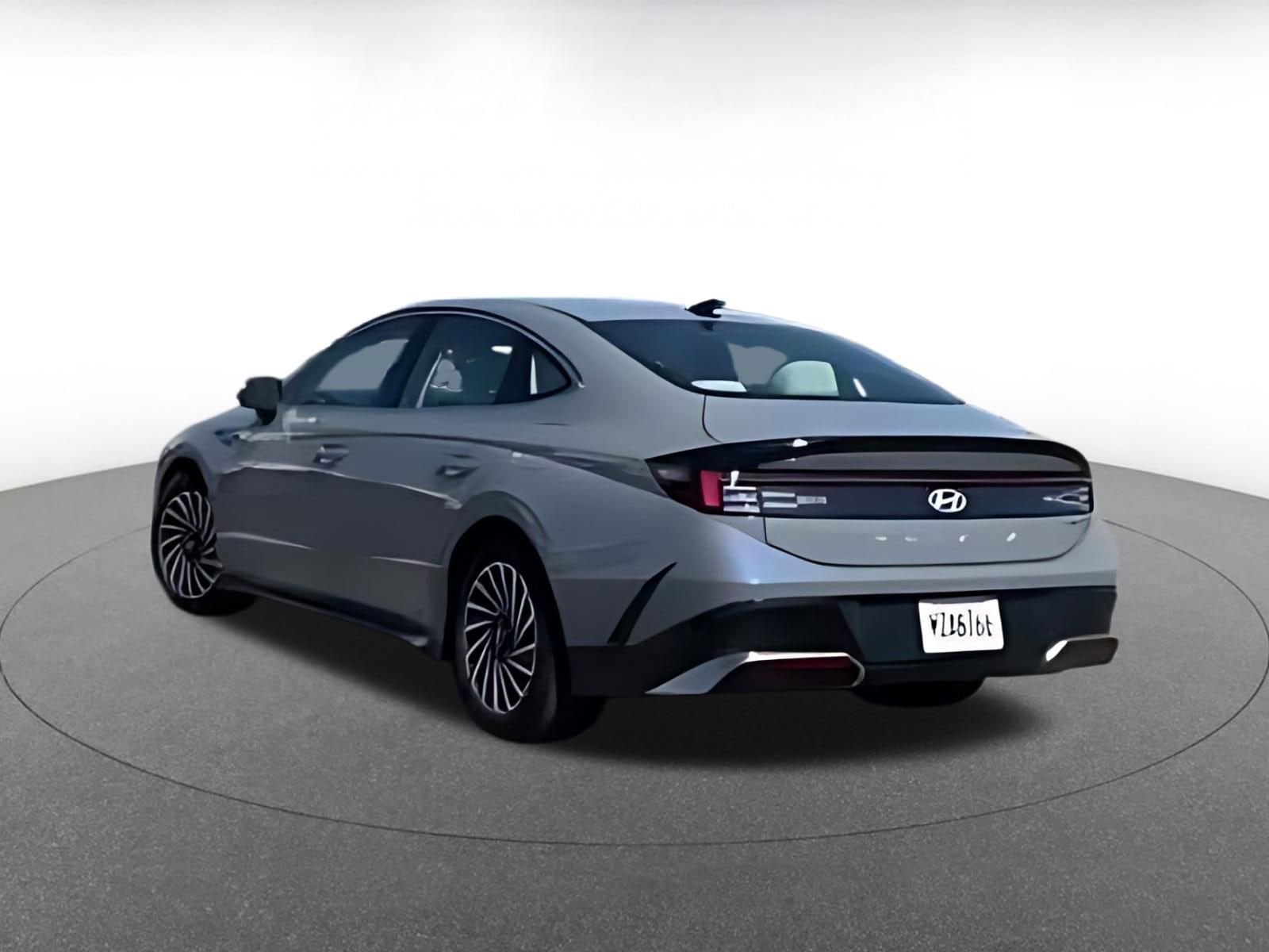 Thumbnail: 2025 Hyundai Sonata - 15