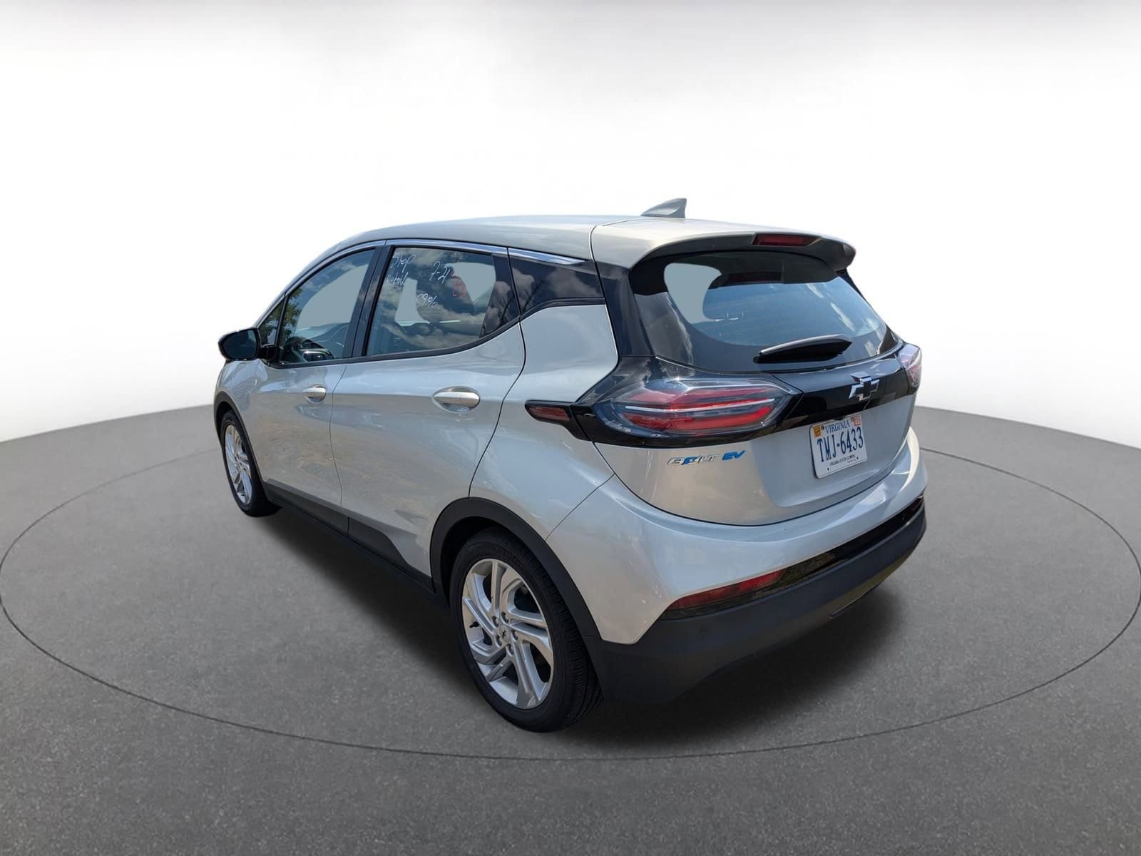 Thumbnail: 2023 Chevrolet Bolt EV - 4