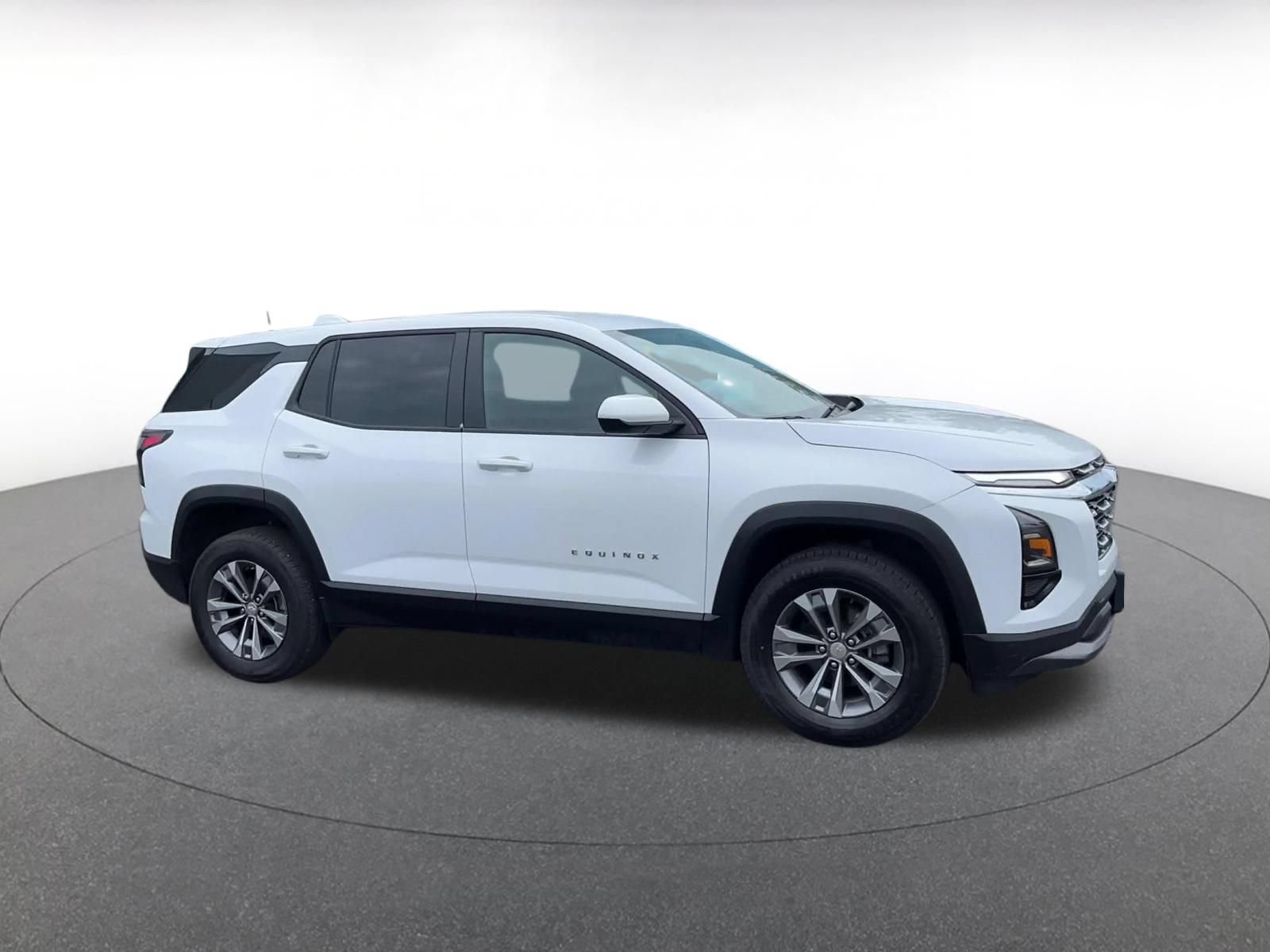 Thumbnail: 2025 Chevrolet Equinox - 2