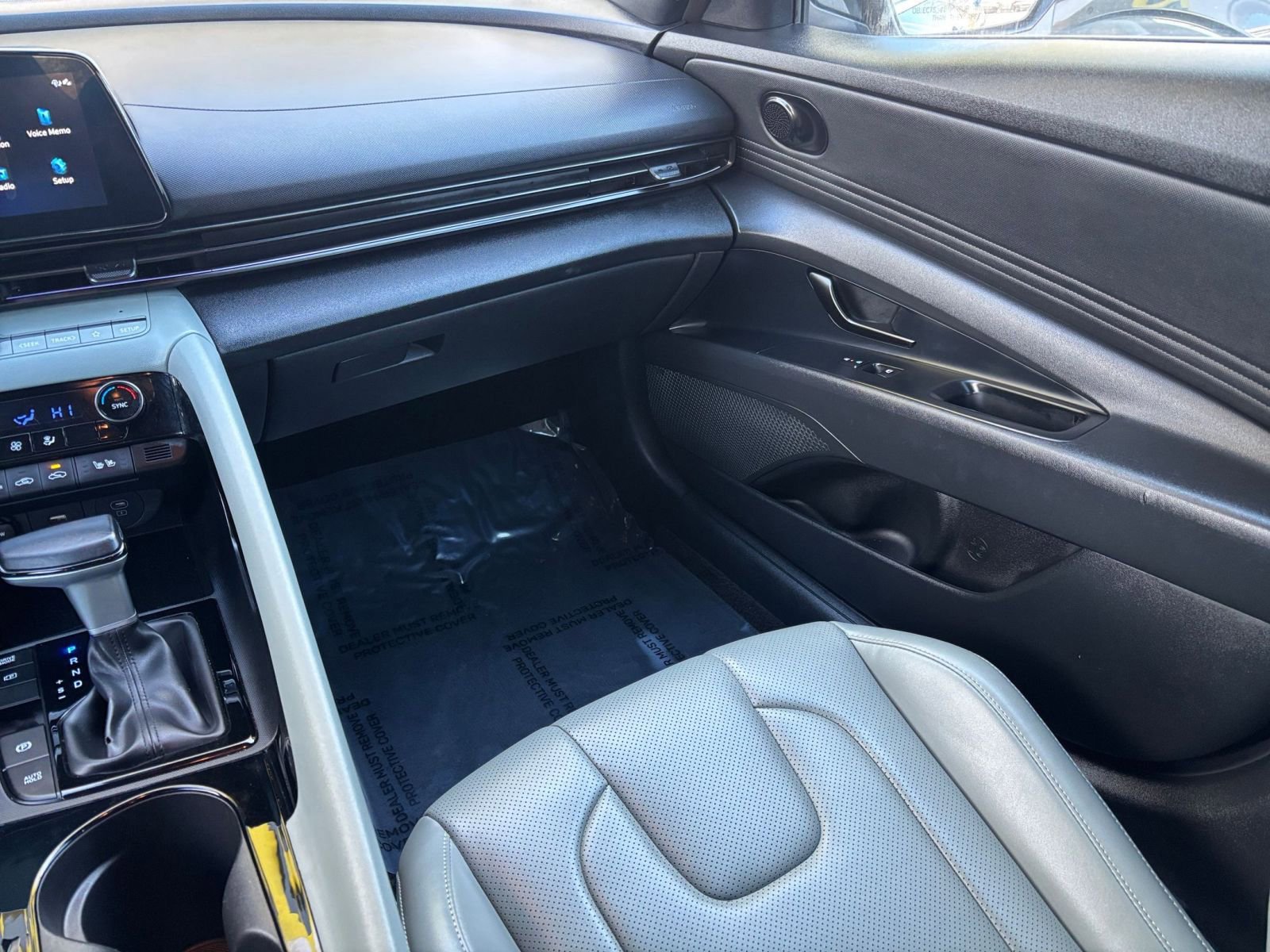 Thumbnail: 2025 Hyundai Elantra - 32